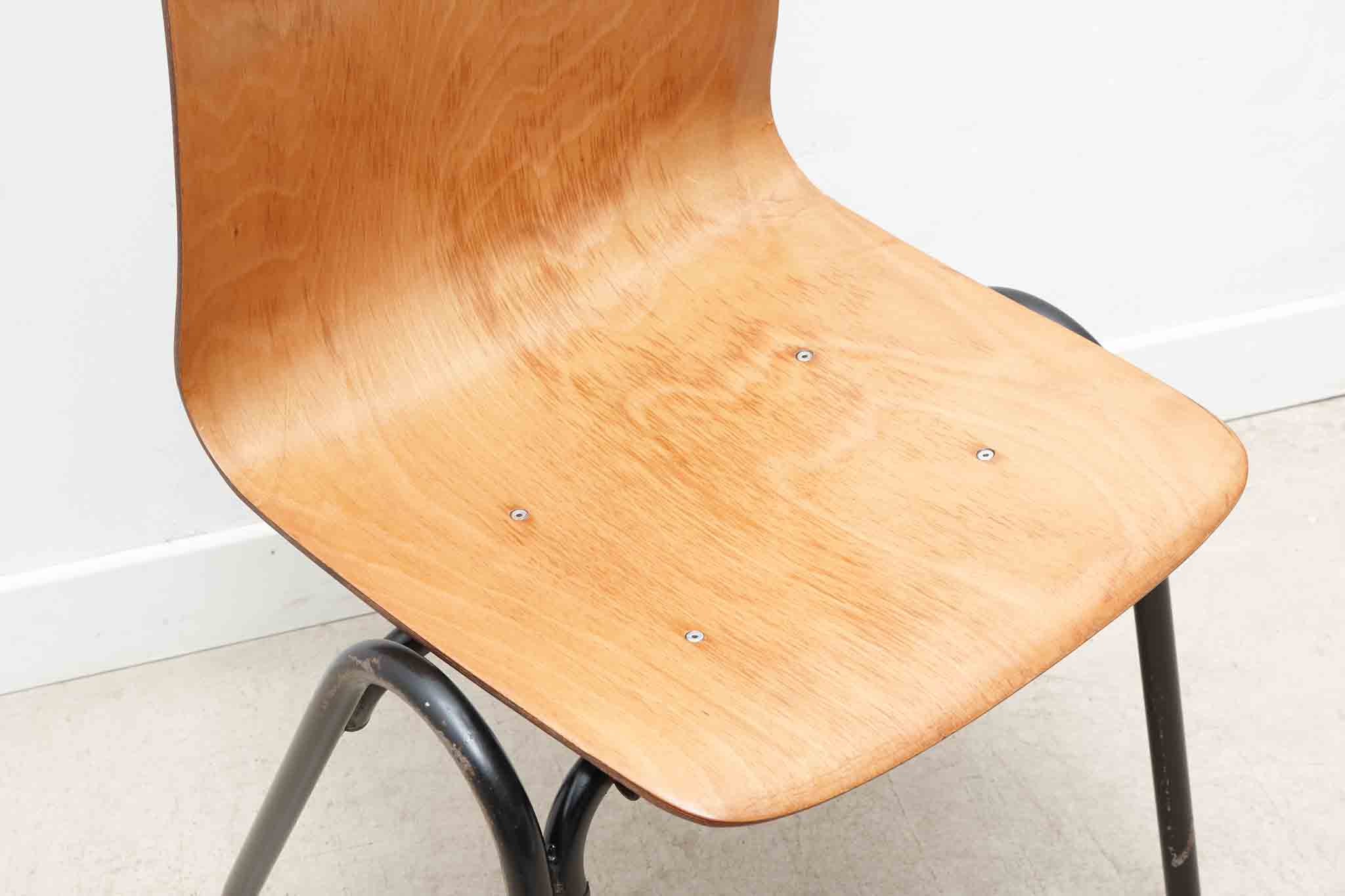 Chaise style Galvanitas S26 hêtre / noir Cartel de Belleville