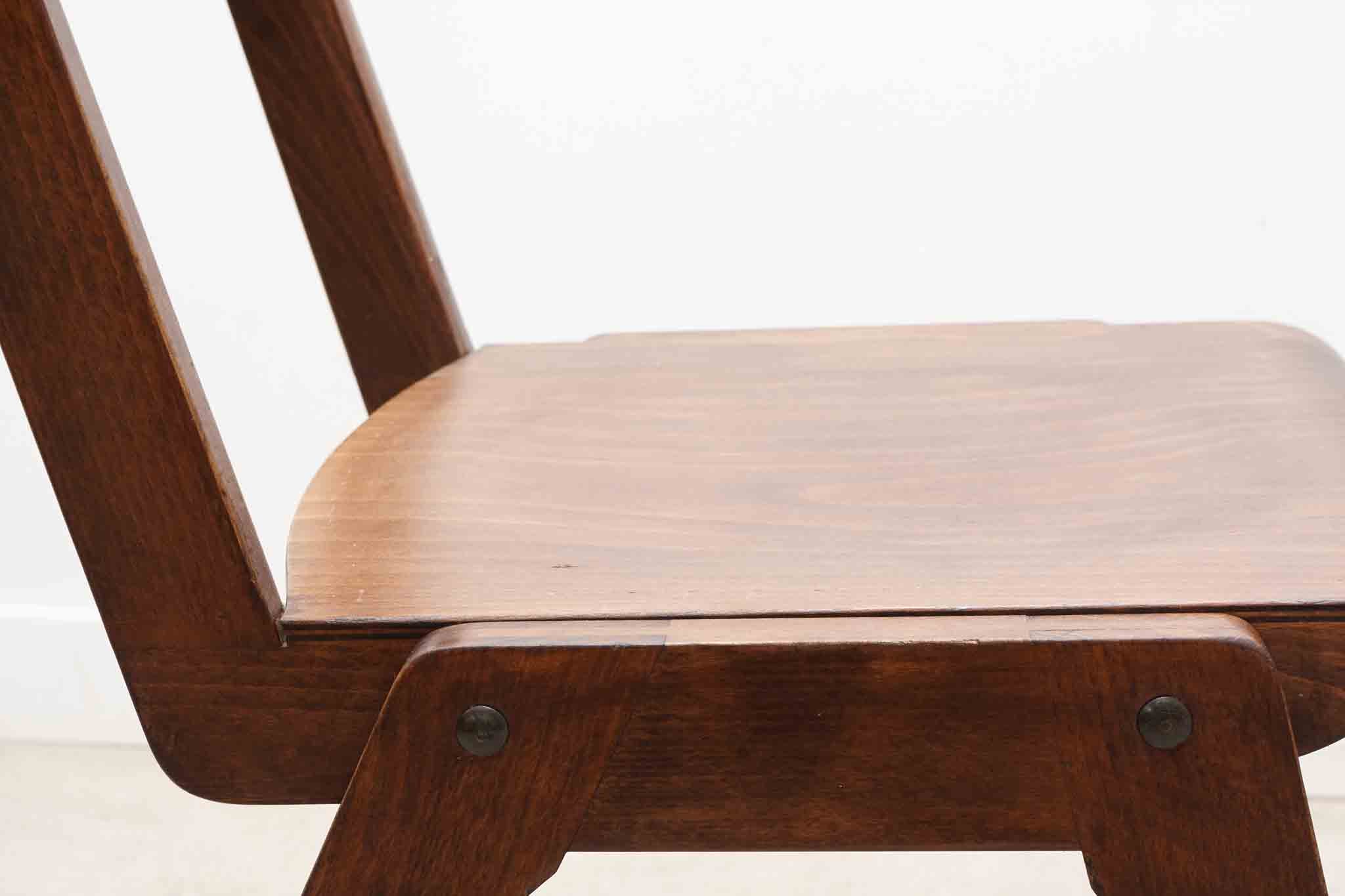 Chaise bistrot style scandinave chêne foncé