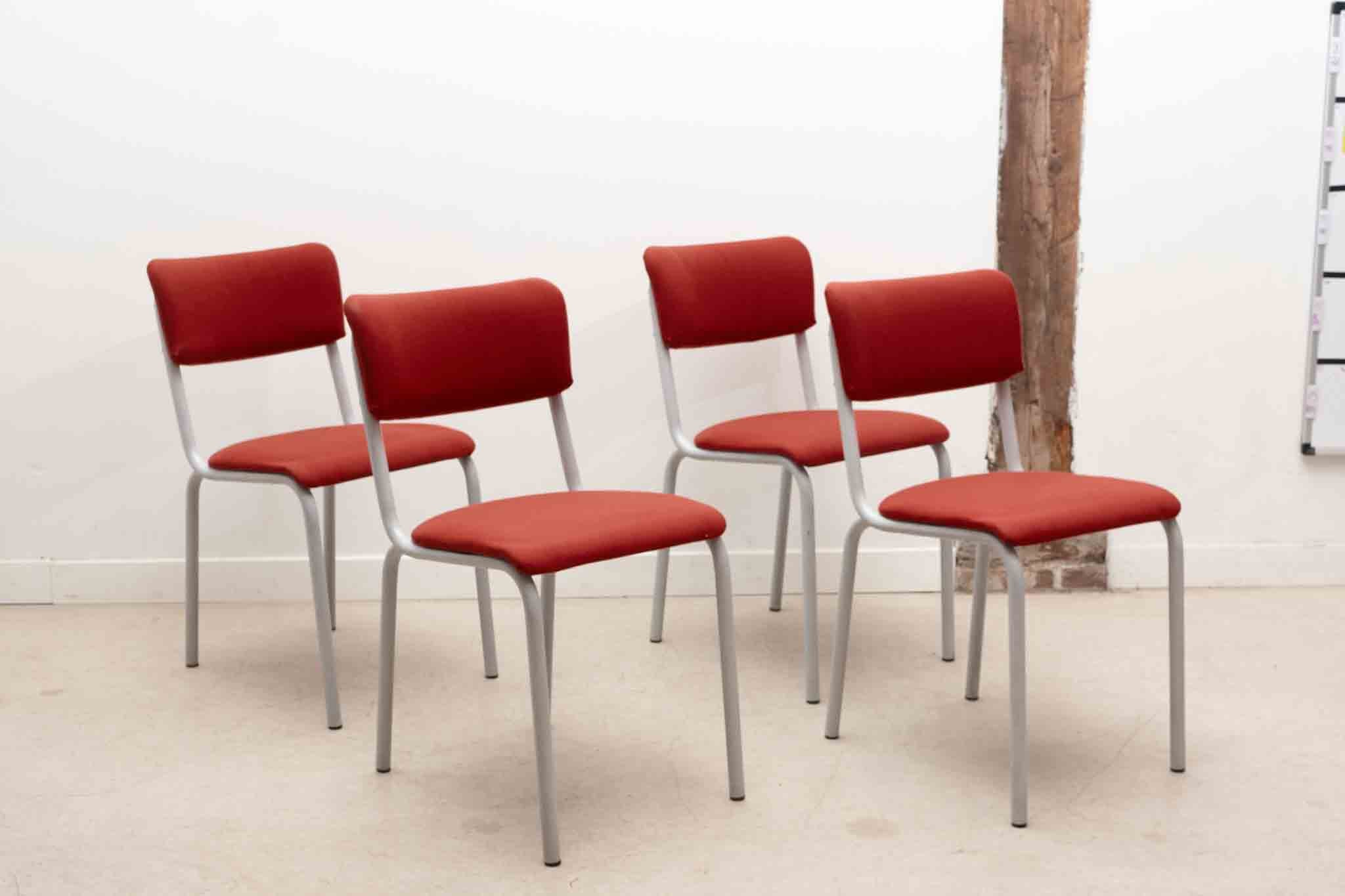 Chaise Tubax tapissée rouge et blanc