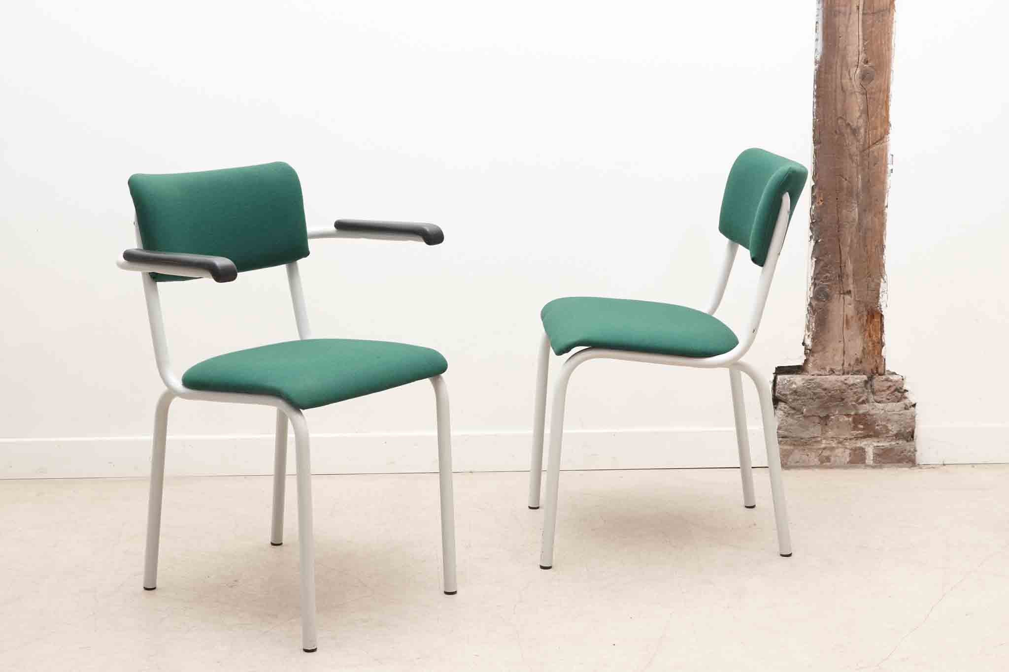 Chaise Tubax tapissée vert et blanc