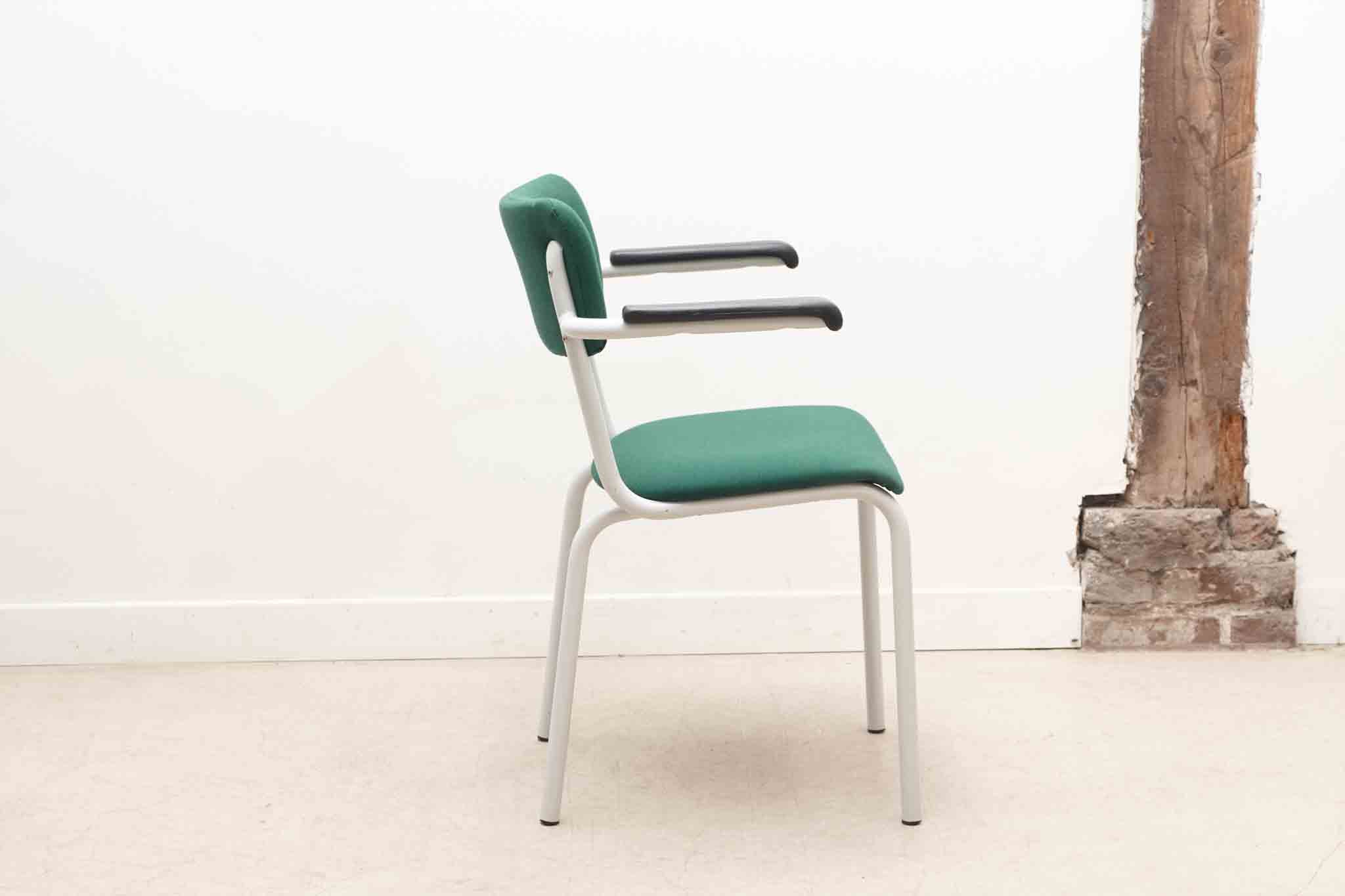 Chaise Tubax tapissée vert et blanc