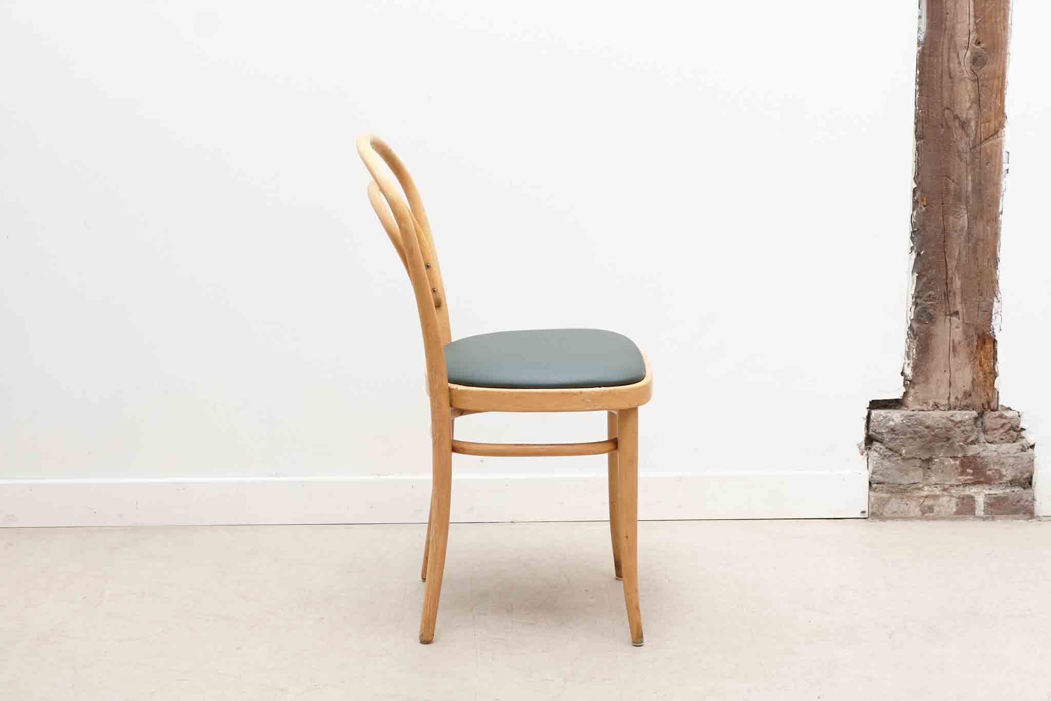 Chaise Thonet 214 tapissée Cartel de Belleville