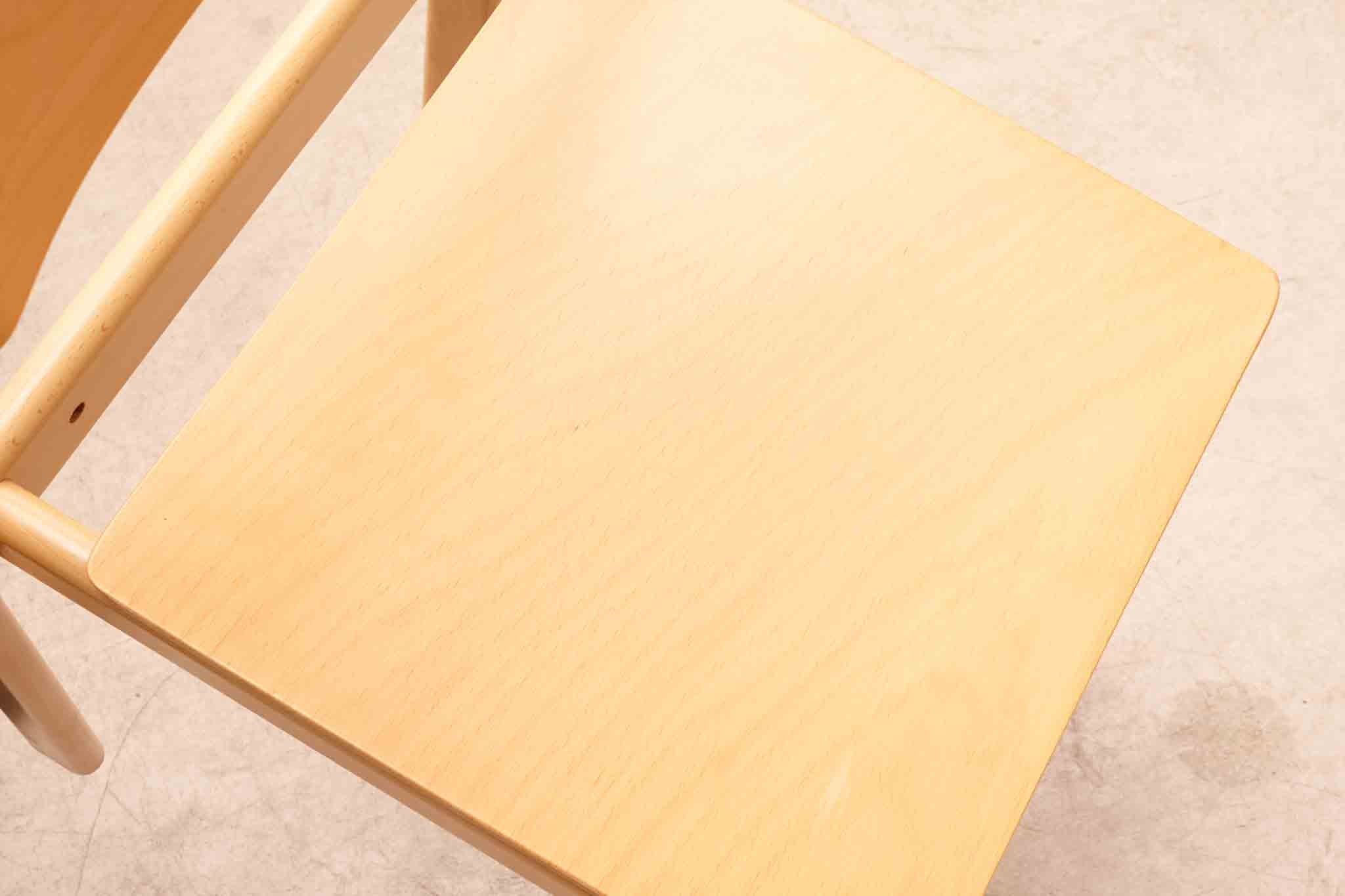 Chaise empilable en bois courbé années 70 teinte hêtre Cartel de Belleville