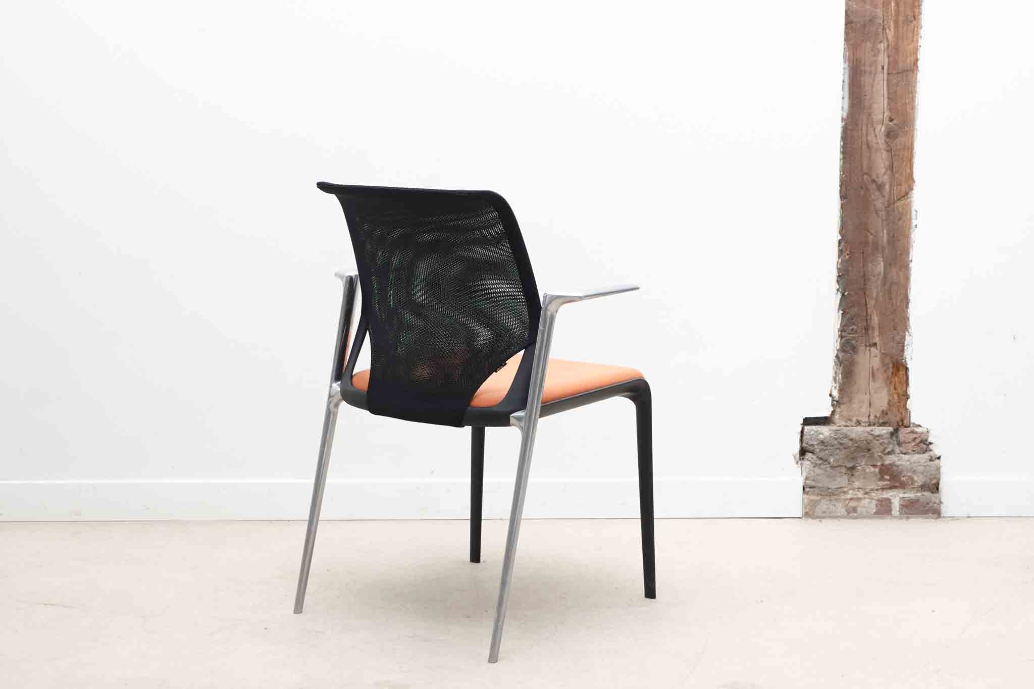 Chaise Vitra Medaslim par Alberto Meda orange / rouge et noir Cartel de Belleville