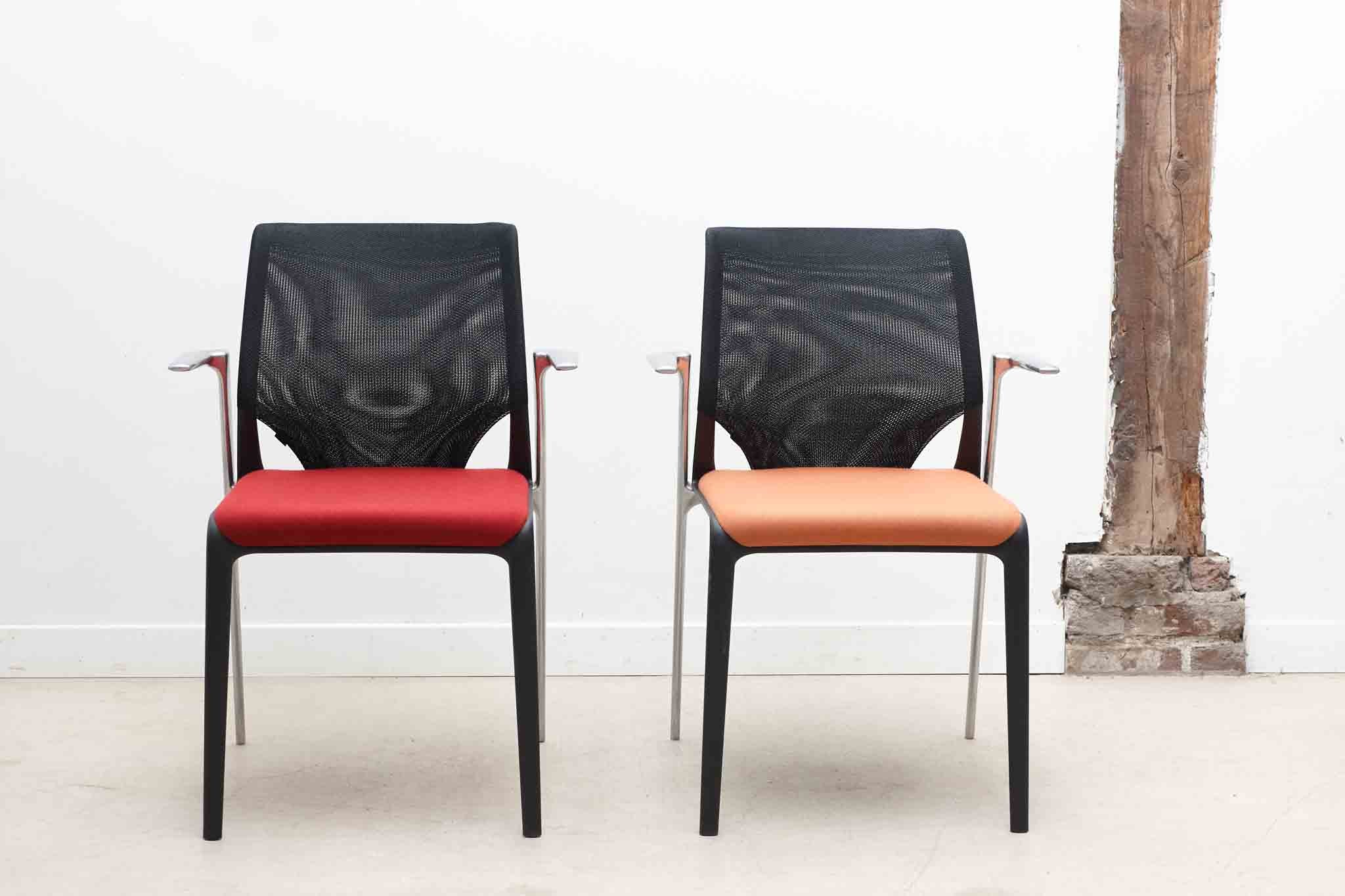Chaise Vitra Medaslim par Alberto Meda orange / rouge et noir Cartel de Belleville
