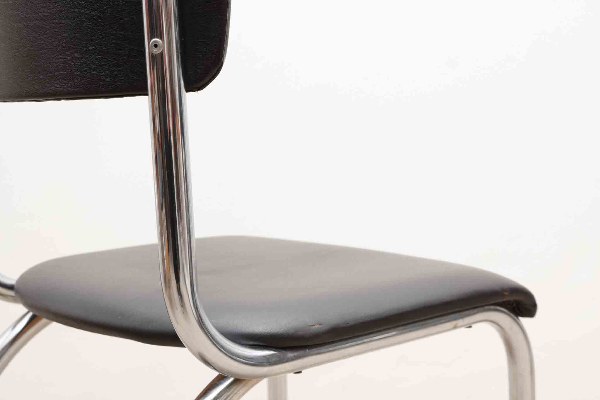 Chaise Tubax skaï noir et chrome