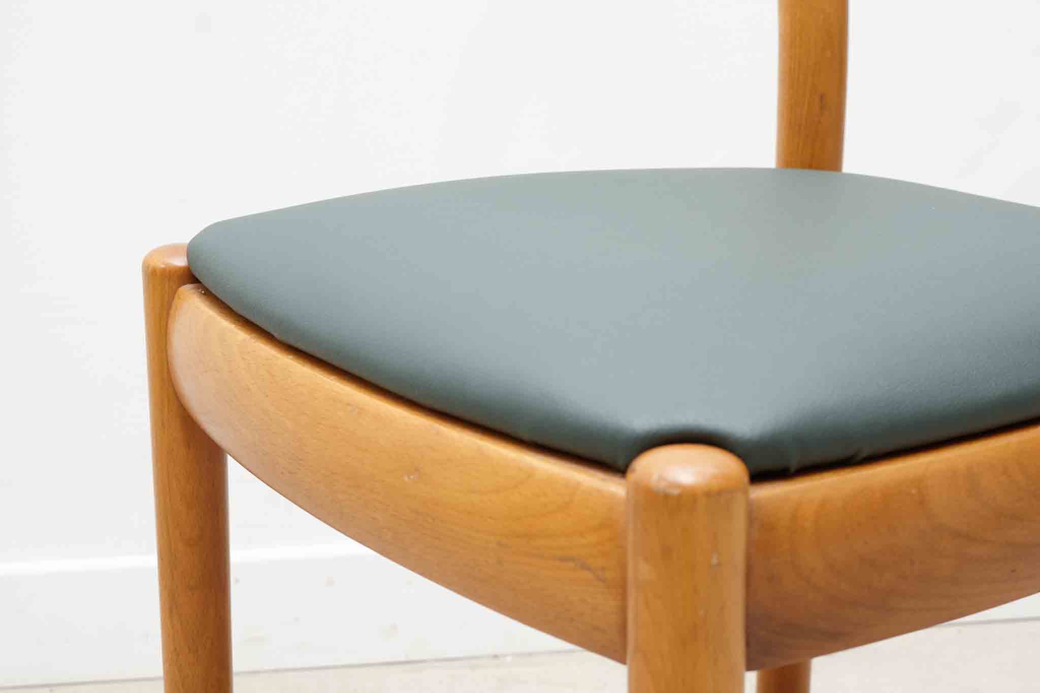 Chaise bistrot style art nouveau vert Cartel de Belleville