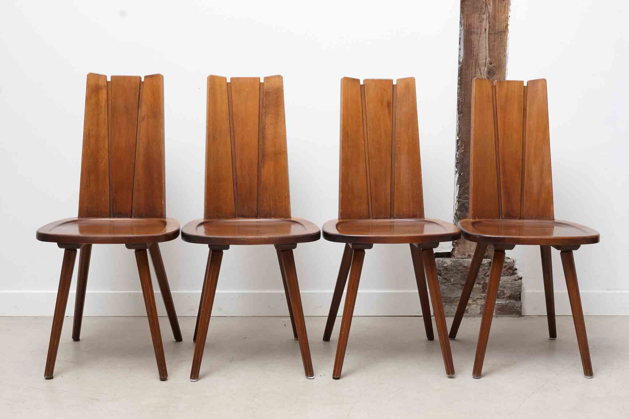 Chaise brutaliste bois massif