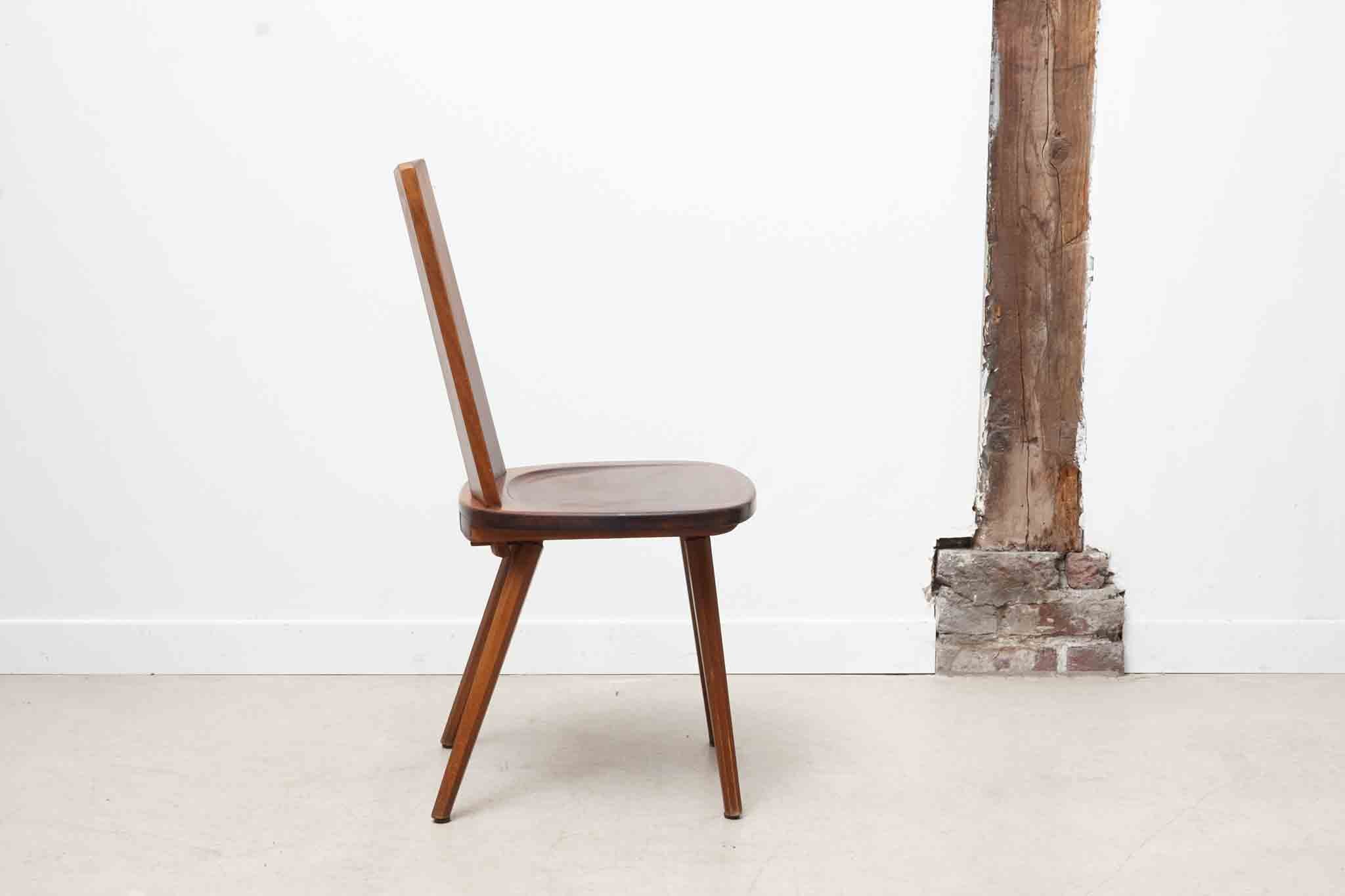 Chaise brutaliste bois massif