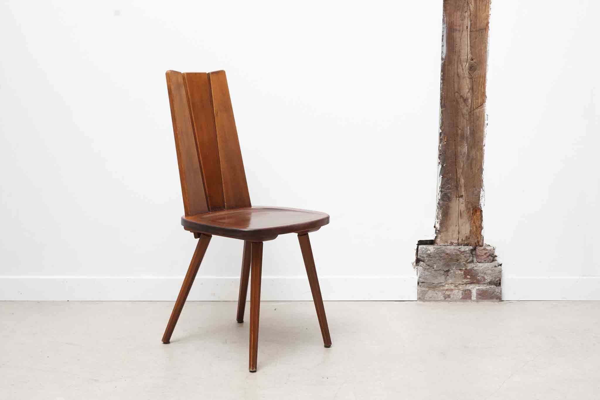 Chaise brutaliste bois massif