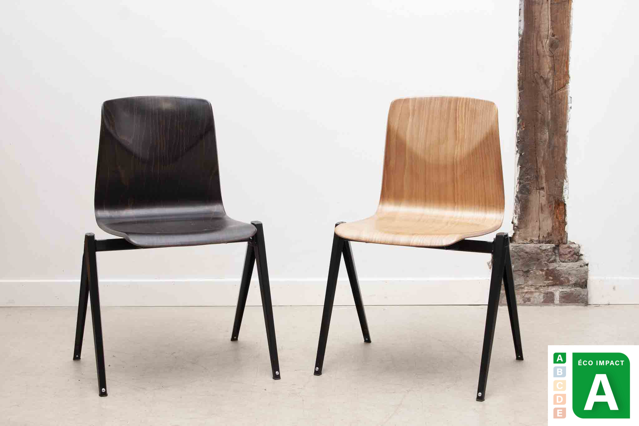 Chaise Galvanitas S22 ébène et noir Cartel de Belleville