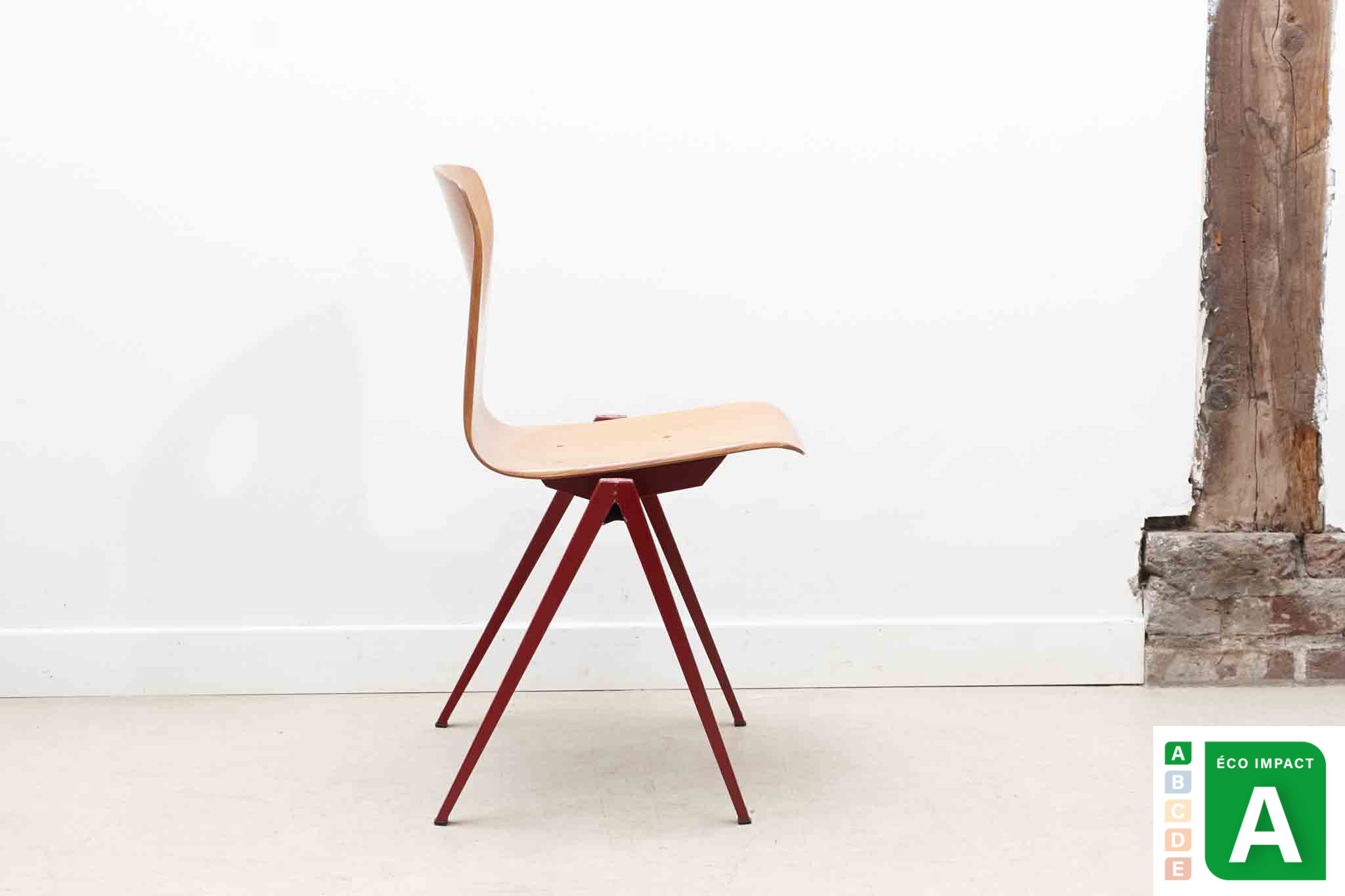 Chaise Galvanitas S22 hêtre / rouge