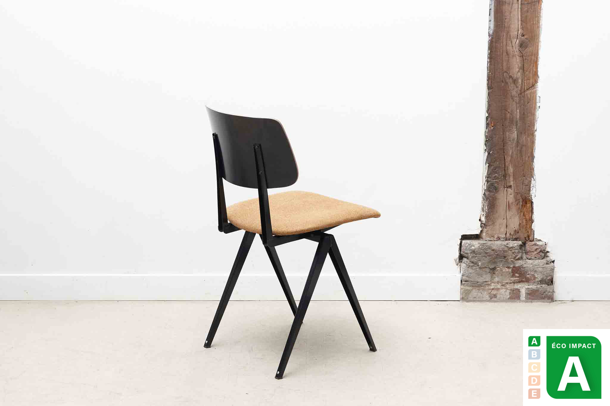 Chaise Galvanitas S16 réédition dossier ébène et assise rembourrée bronze