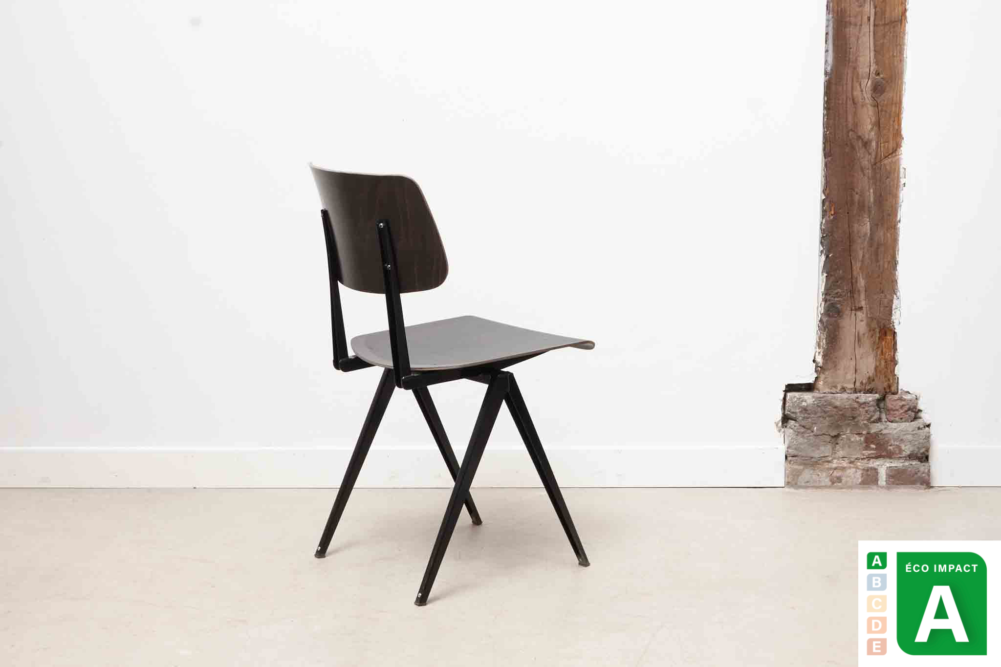 Chaise S16 de Galvanitas - ébène / noir - Réédition