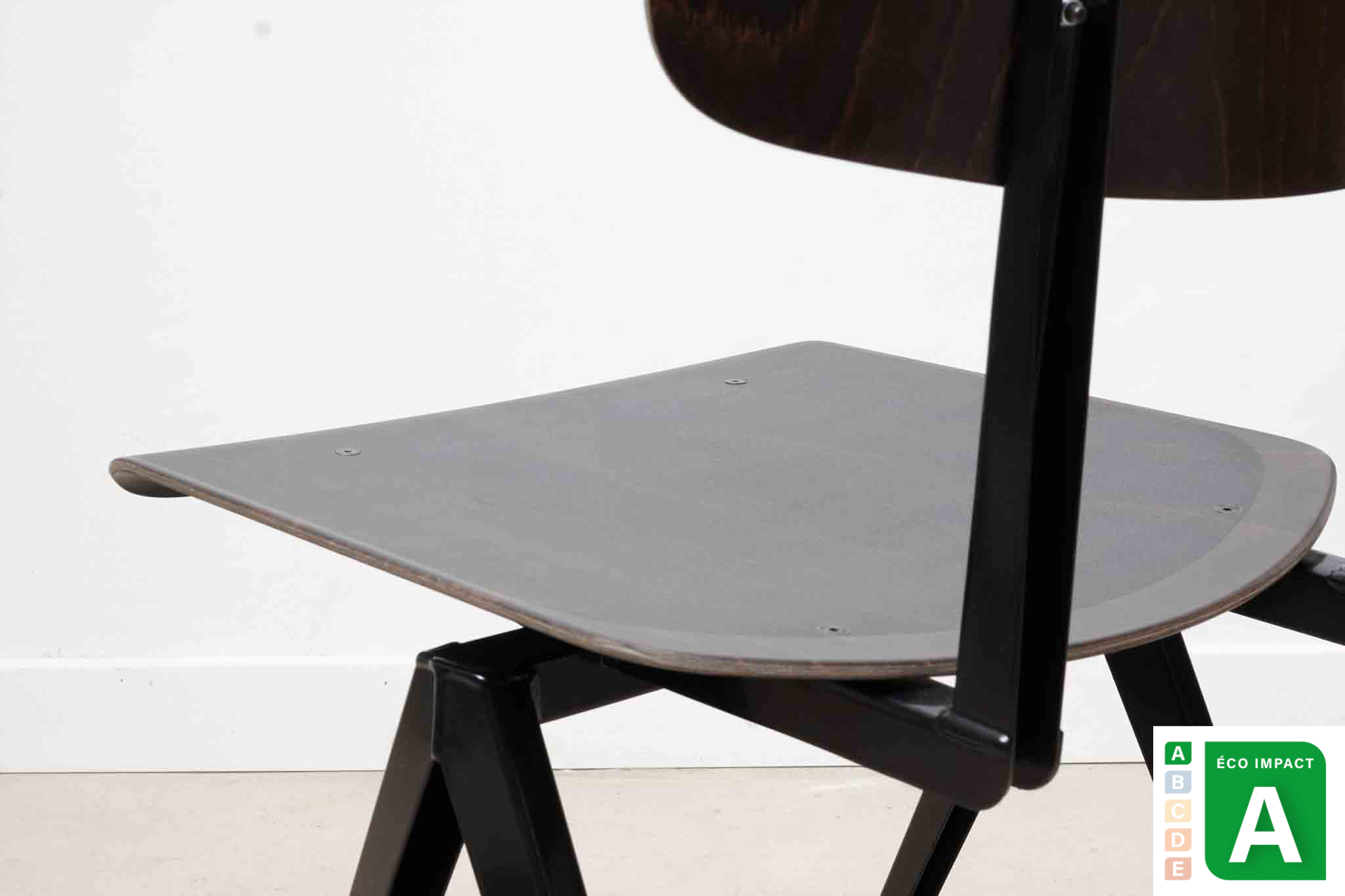 Chaise S16 de Galvanitas - ébène / noir - Réédition Cartel de Belleville
