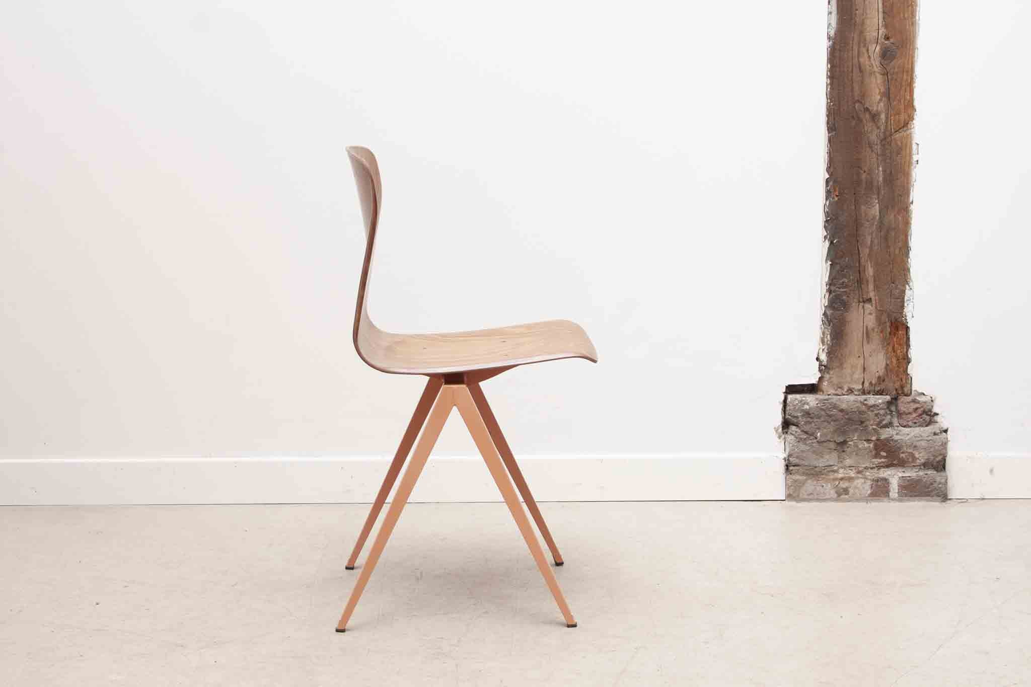 Chaise Galvanitas S19 réédition droite *Personnalisable*