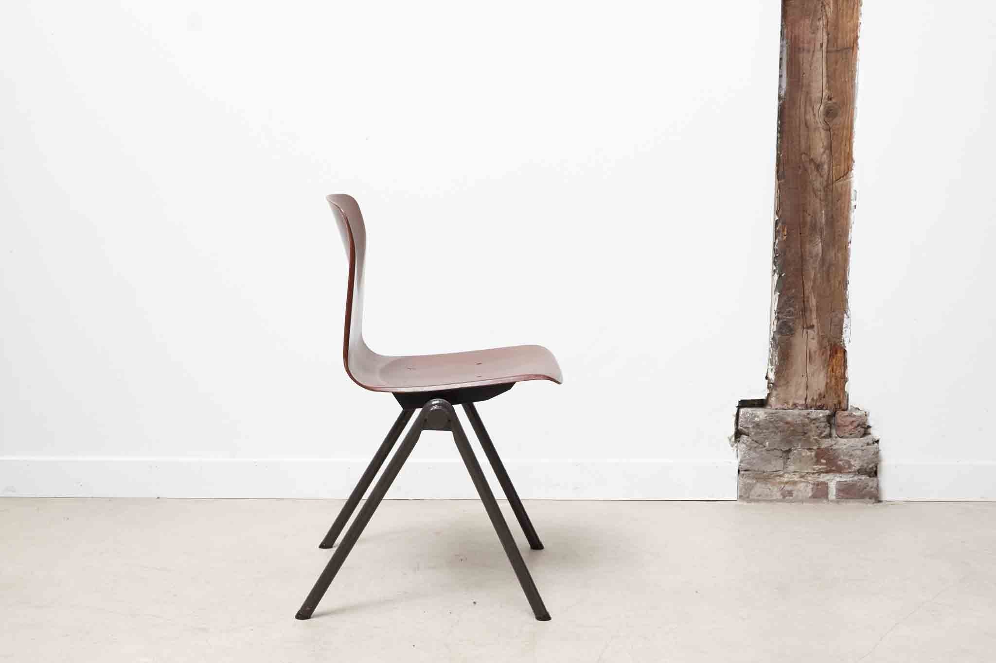 Chaise Galvanitas S30 acajou / gris