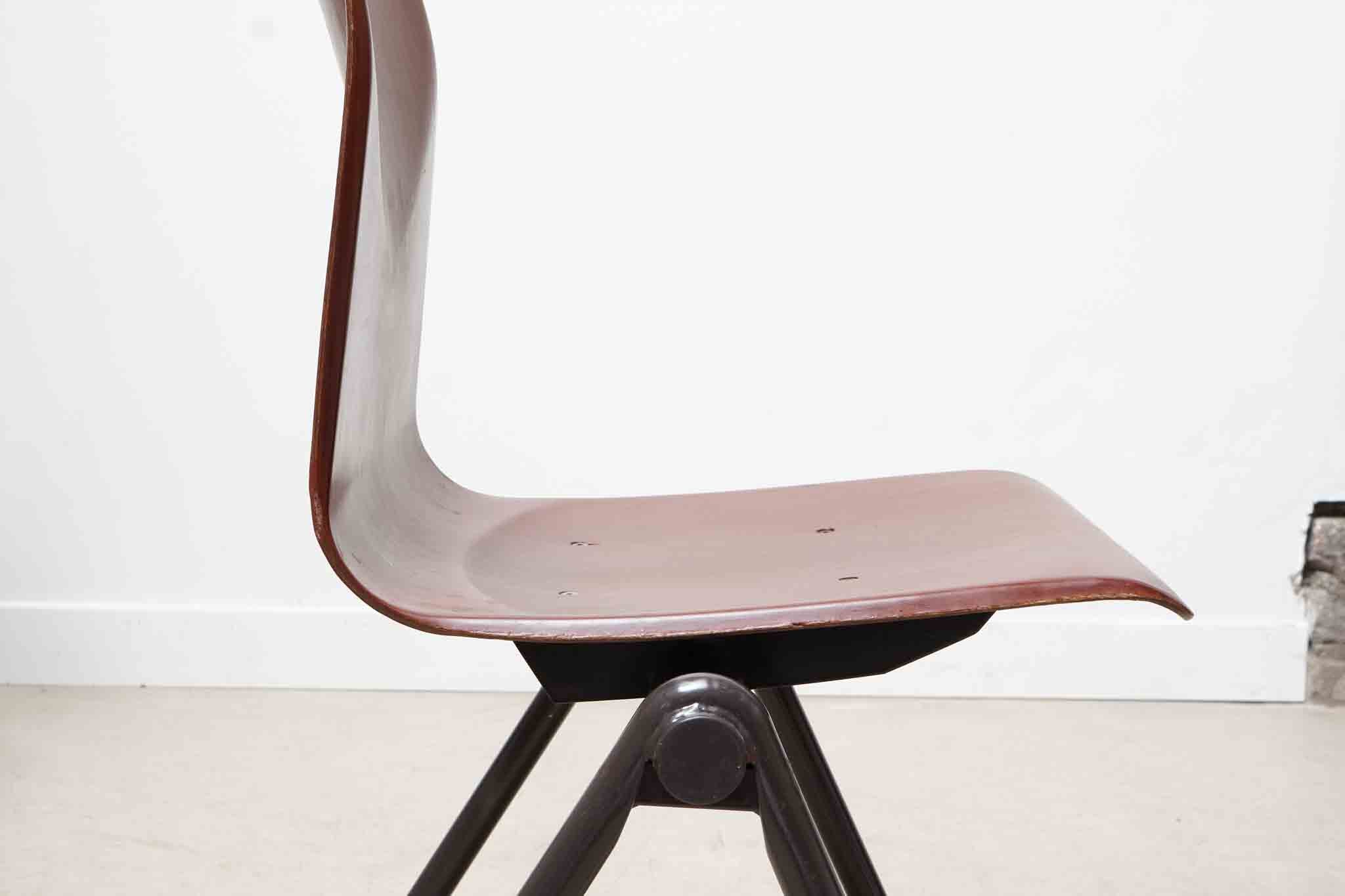 Chaise Galvanitas S30 acajou / gris