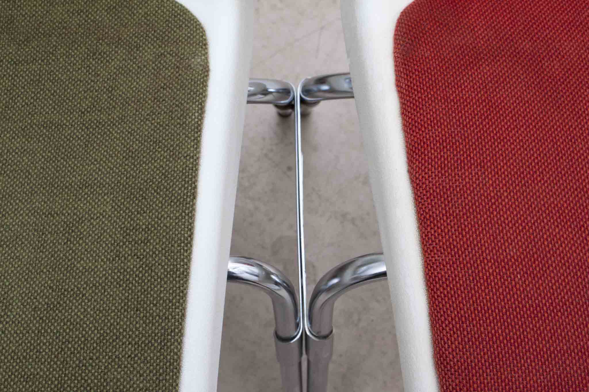 Chaise plastique Lübke 1970 Cartel de Belleville