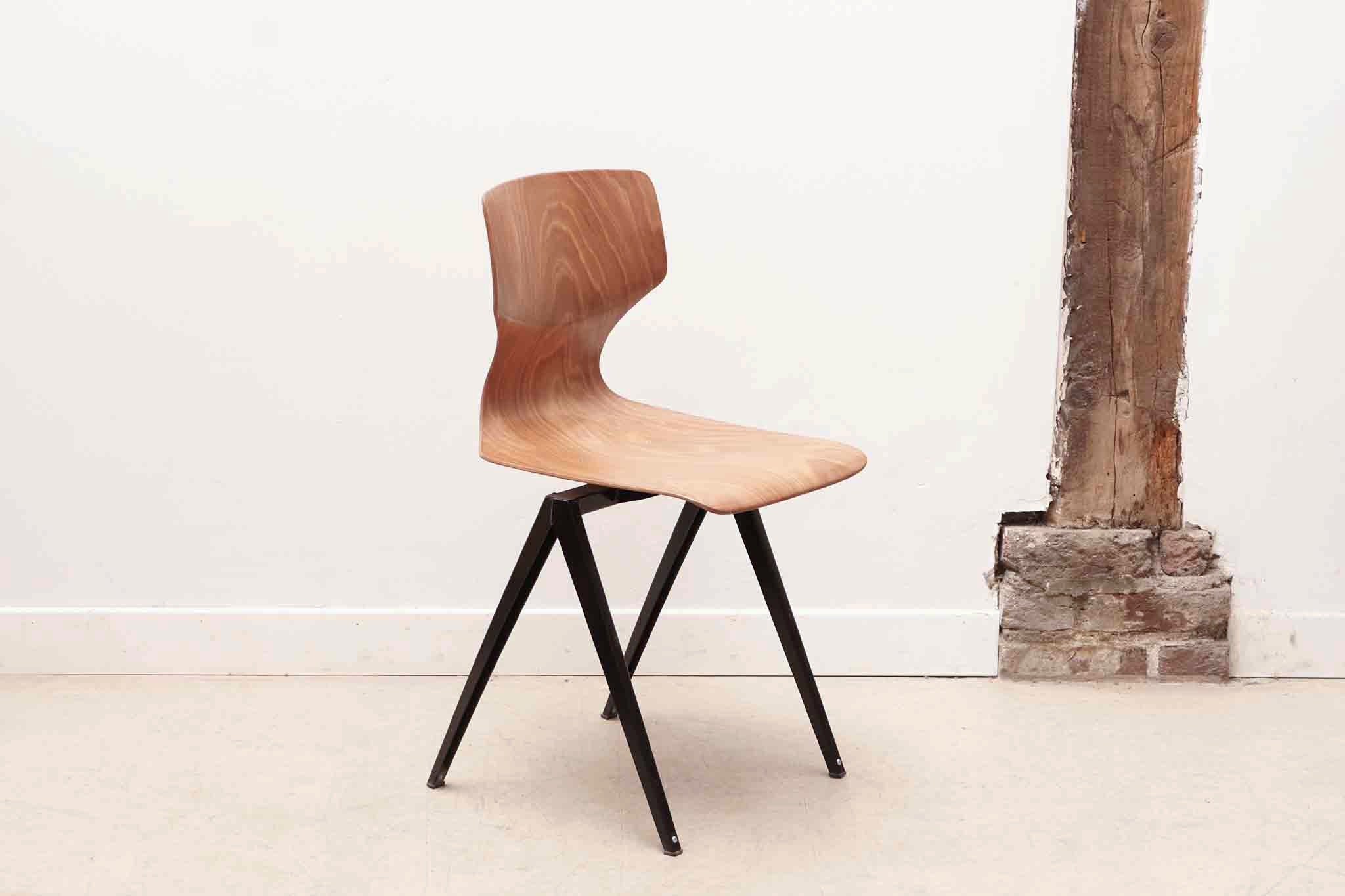 Galvanitas s19 reissue chair Off-white