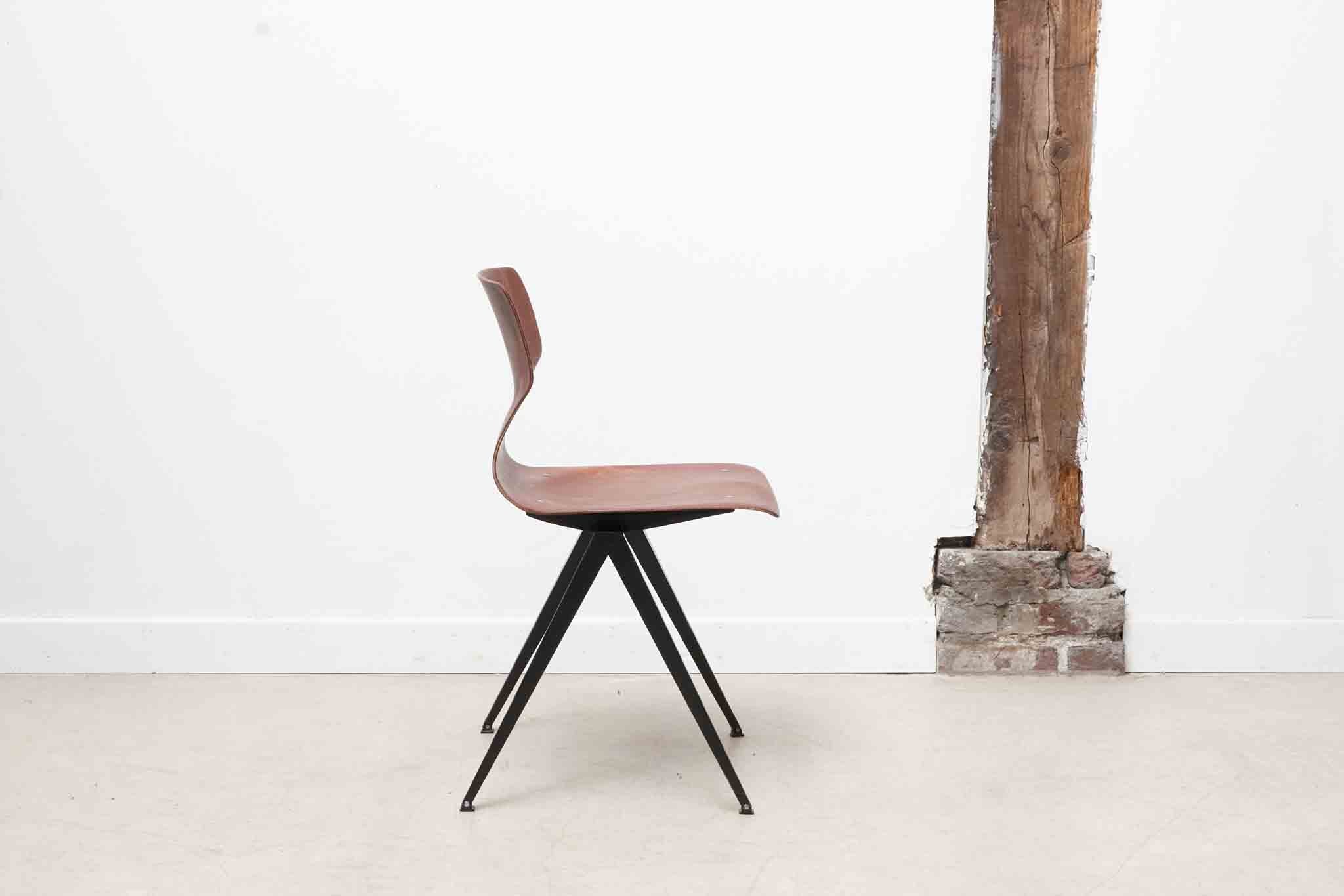 Chaise Galvanitas S19 1ère édition acajou / noir