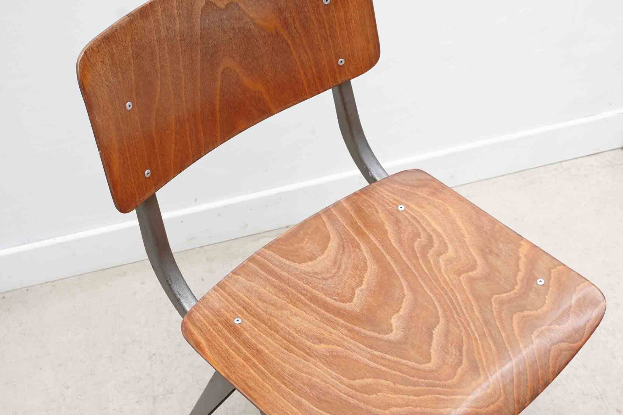 Chaise style Friso Kramer chêne et gris Cartel de Belleville