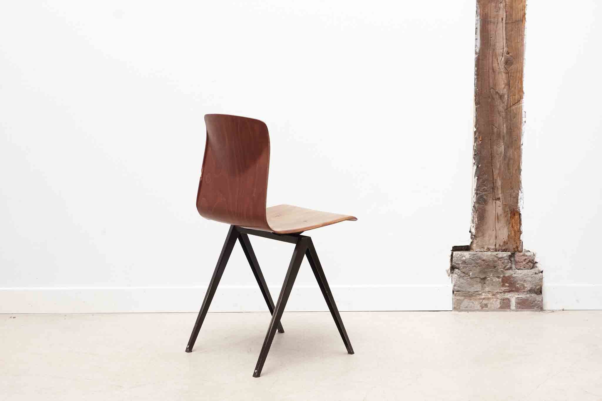 Chaise Galvanitas S19 droite chêne / marron