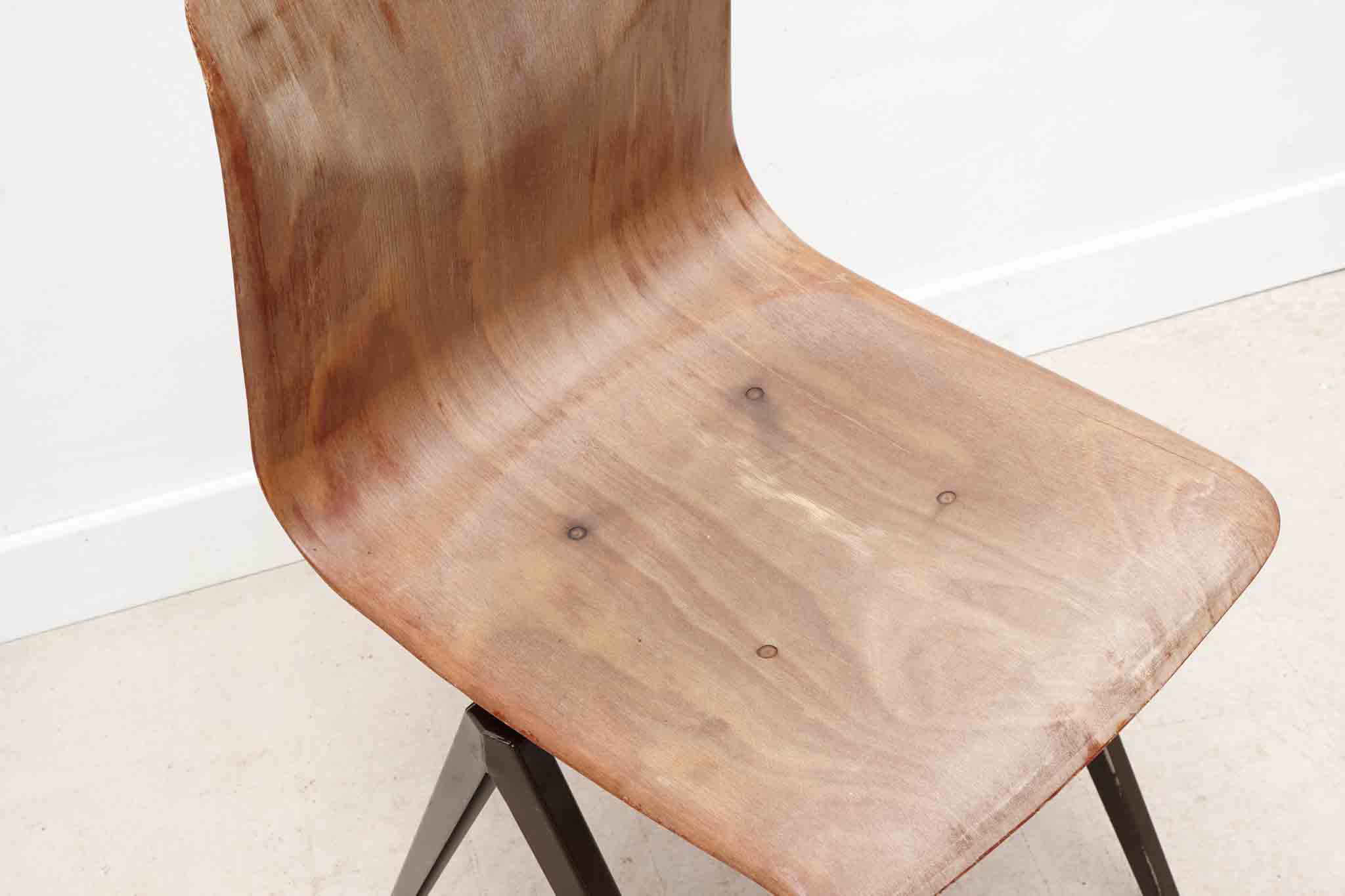 Chaise Galvanitas S19 droite chêne / marron