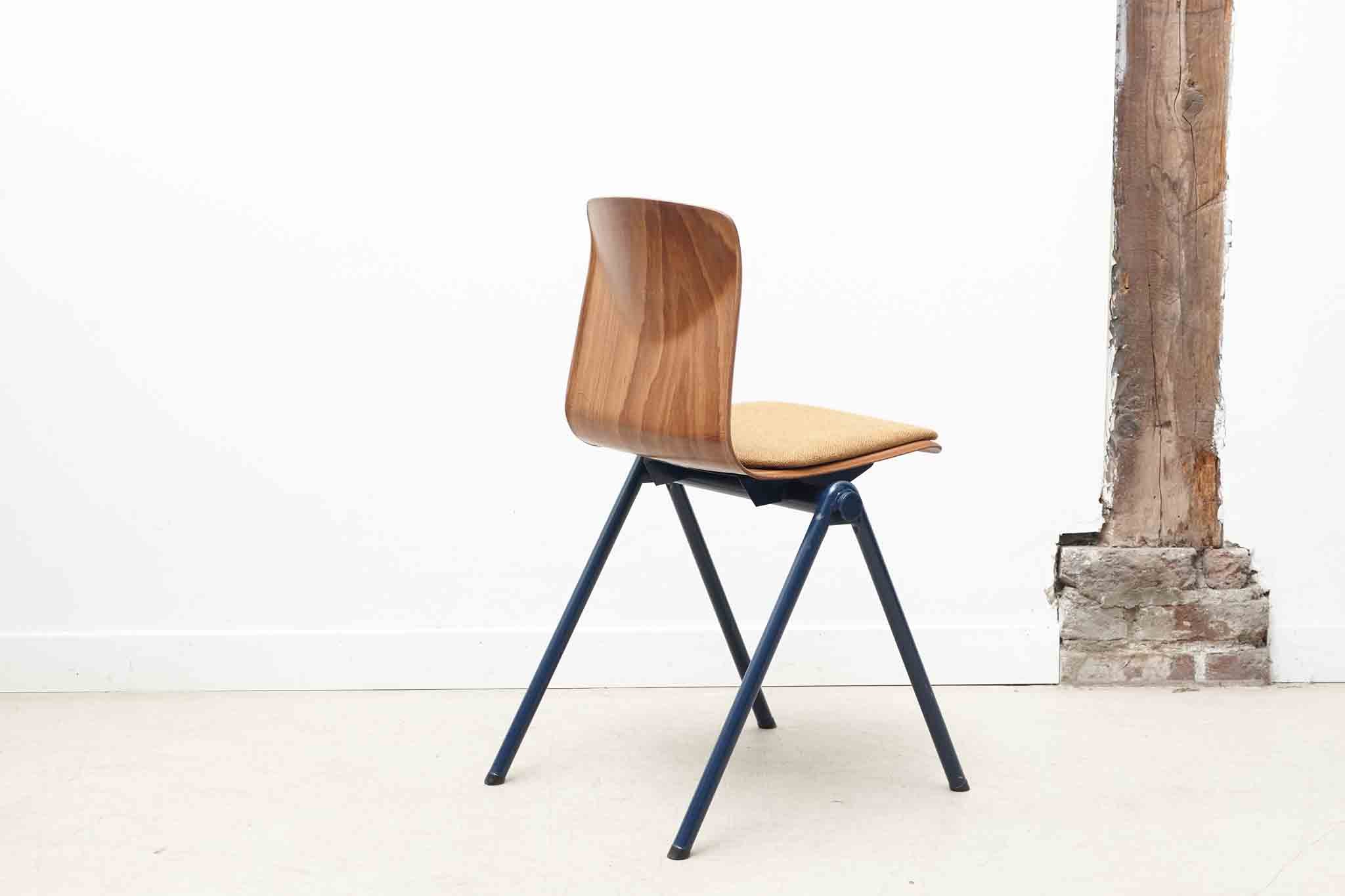 Chaise Galvanitas S30 - tapissée