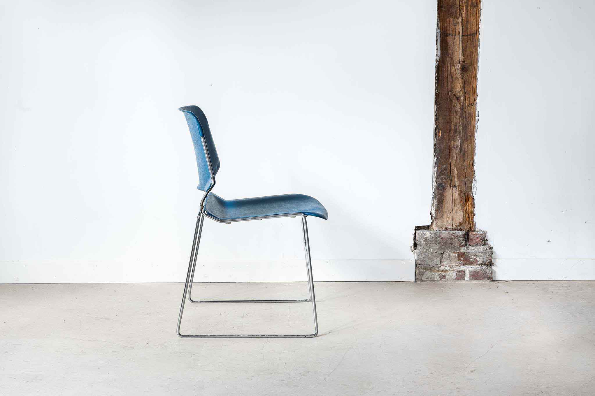 Chaise design Matrix par Thomas Tolleson Cartel de Belleville
