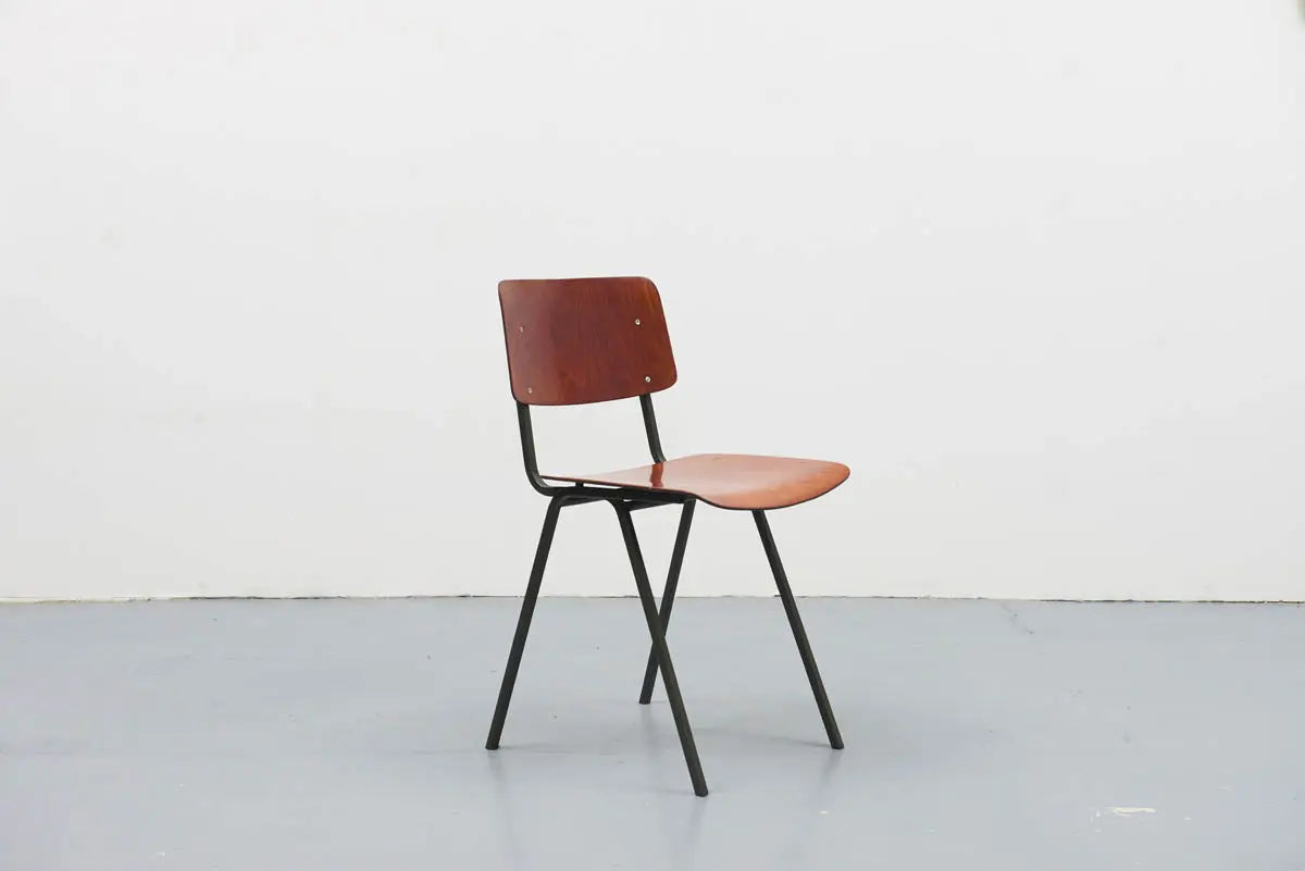 Chaise Eromes F6 chêne et gris vert Cartel de Belleville