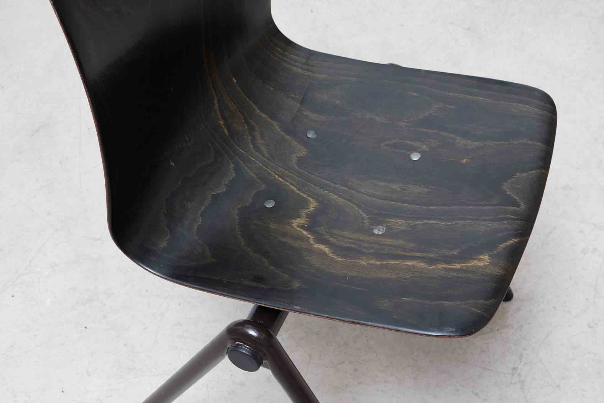 Chaise Galvanitas S30 organique ébène / gris