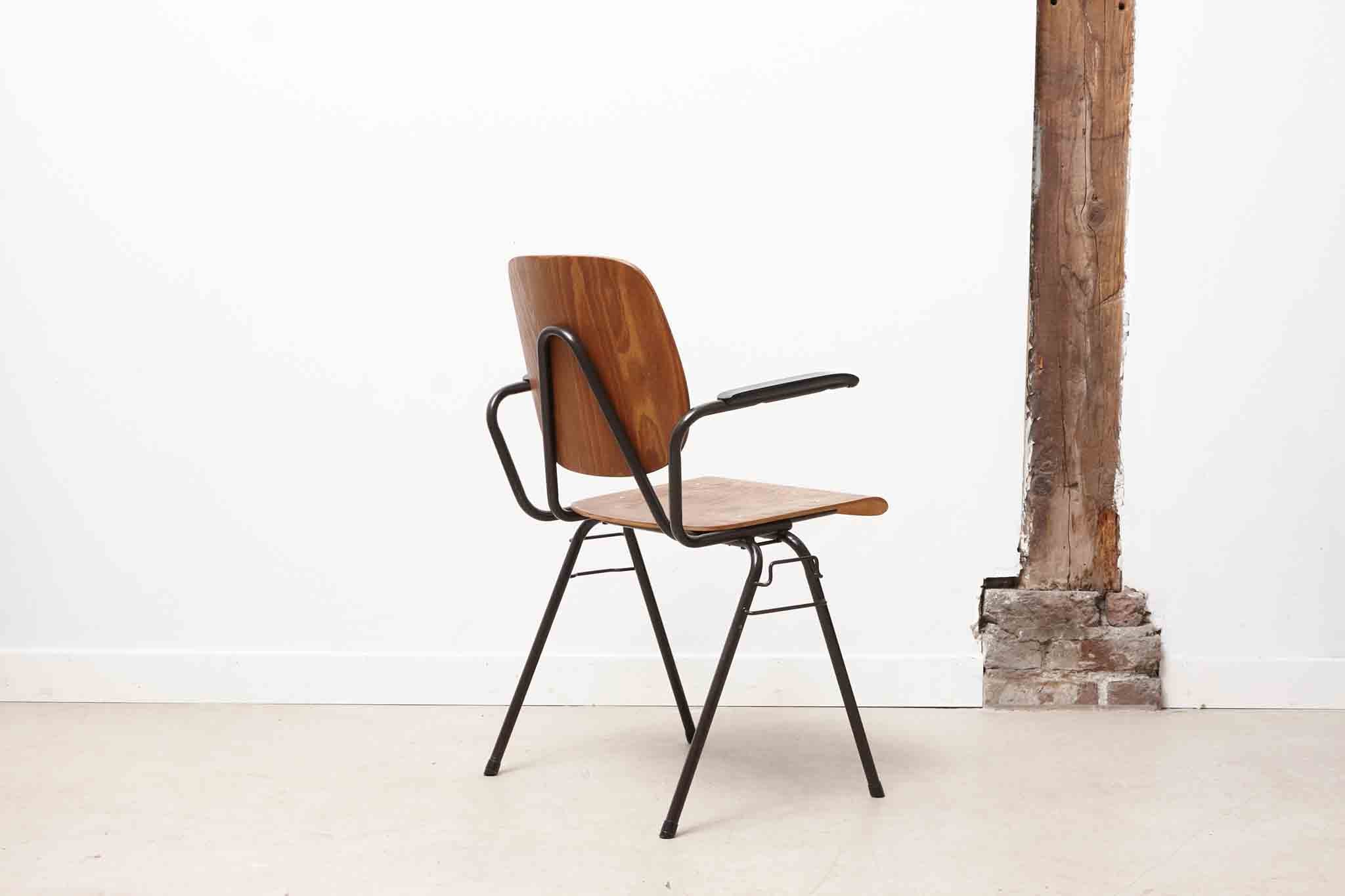 Chaise Kho Liang Le avec accoudoirs chêne