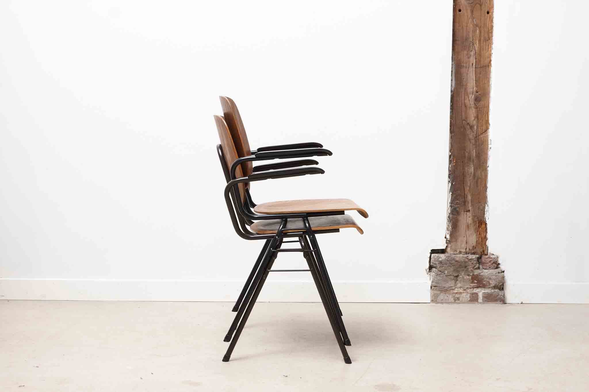 Chaise Kho Liang Le avec accoudoirs chêne