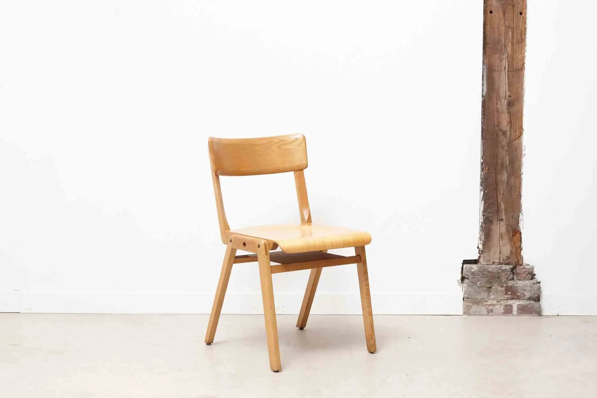 Chaise bistrot style scandinave Cartel de Belleville