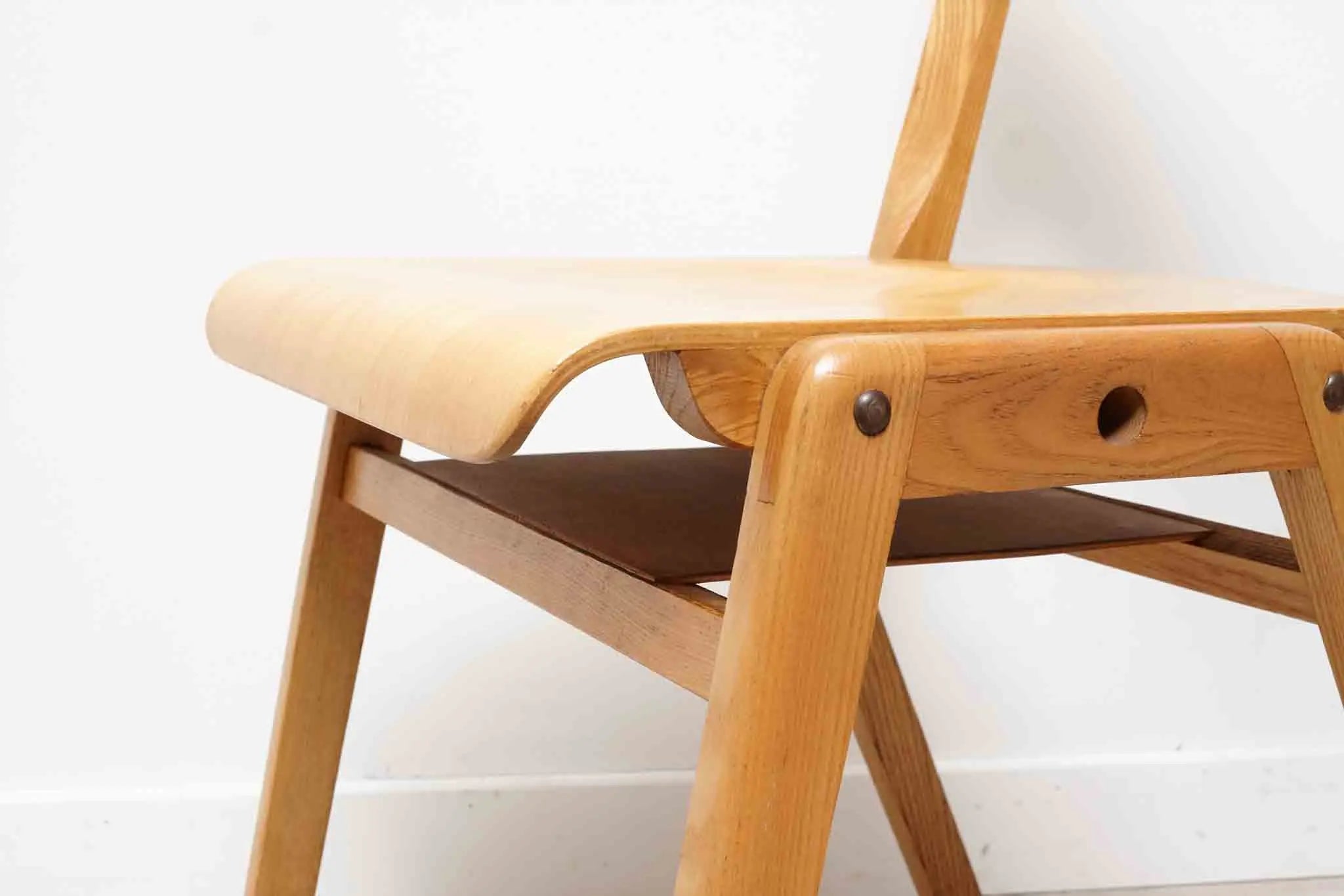 Chaise bistrot style scandinave Cartel de Belleville