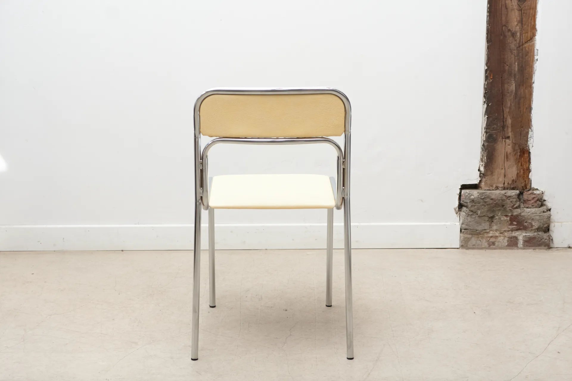 Chaise Lili Cartel de Belleville