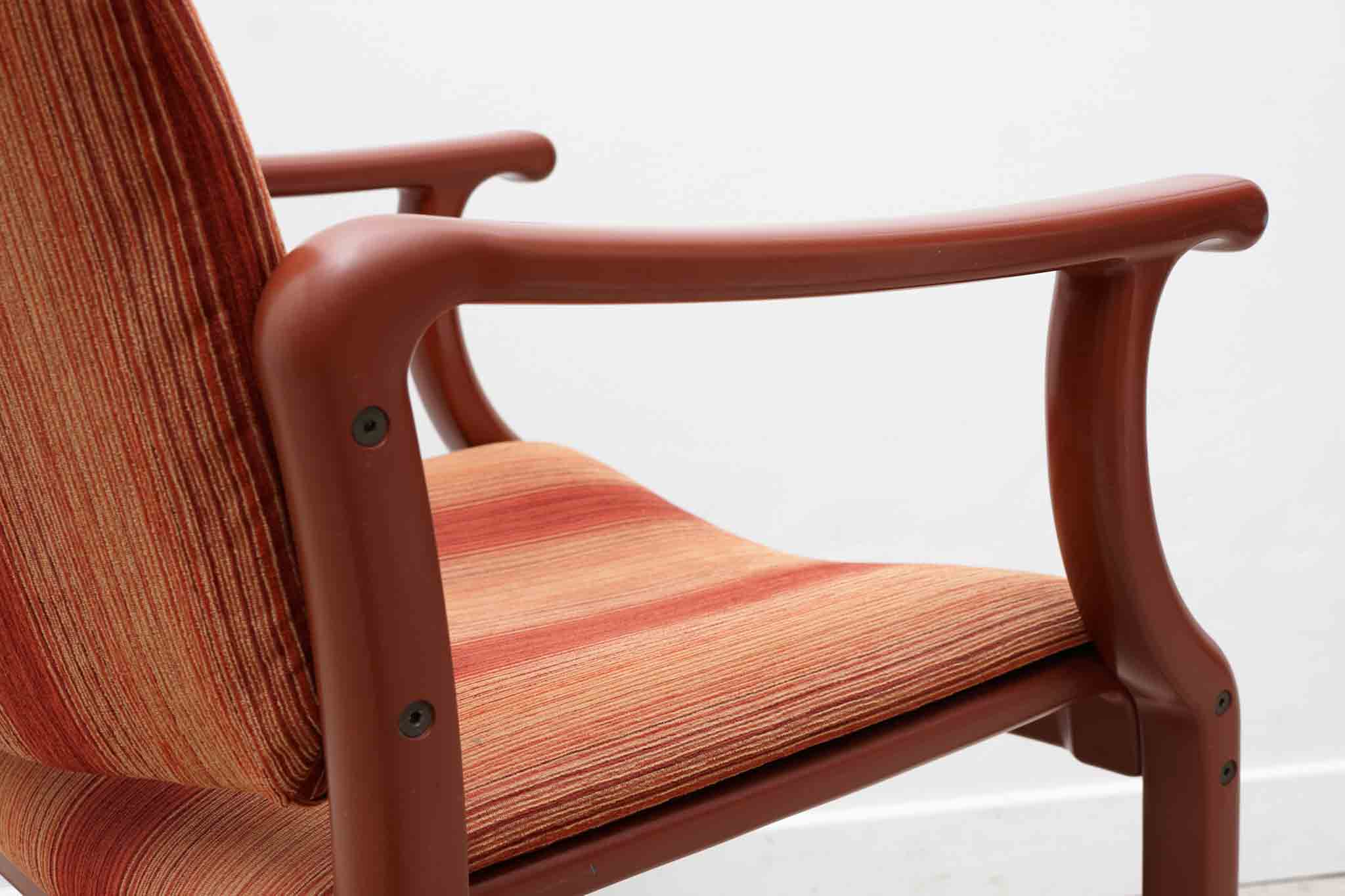 Fauteuil Kembo orange Cartel de Belleville