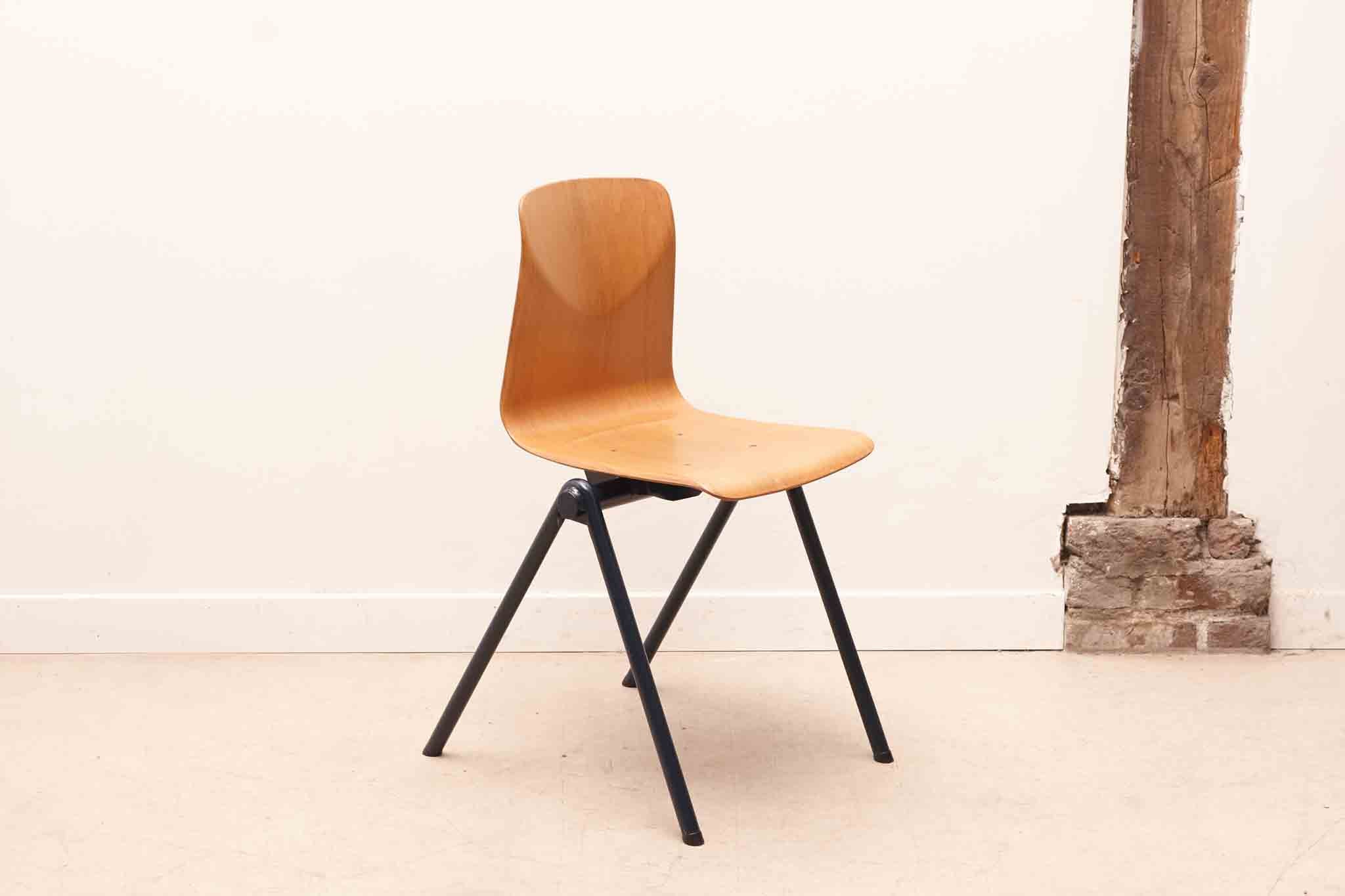 Chaise Galvanitas S30 personnalisable Cartel de Belleville
