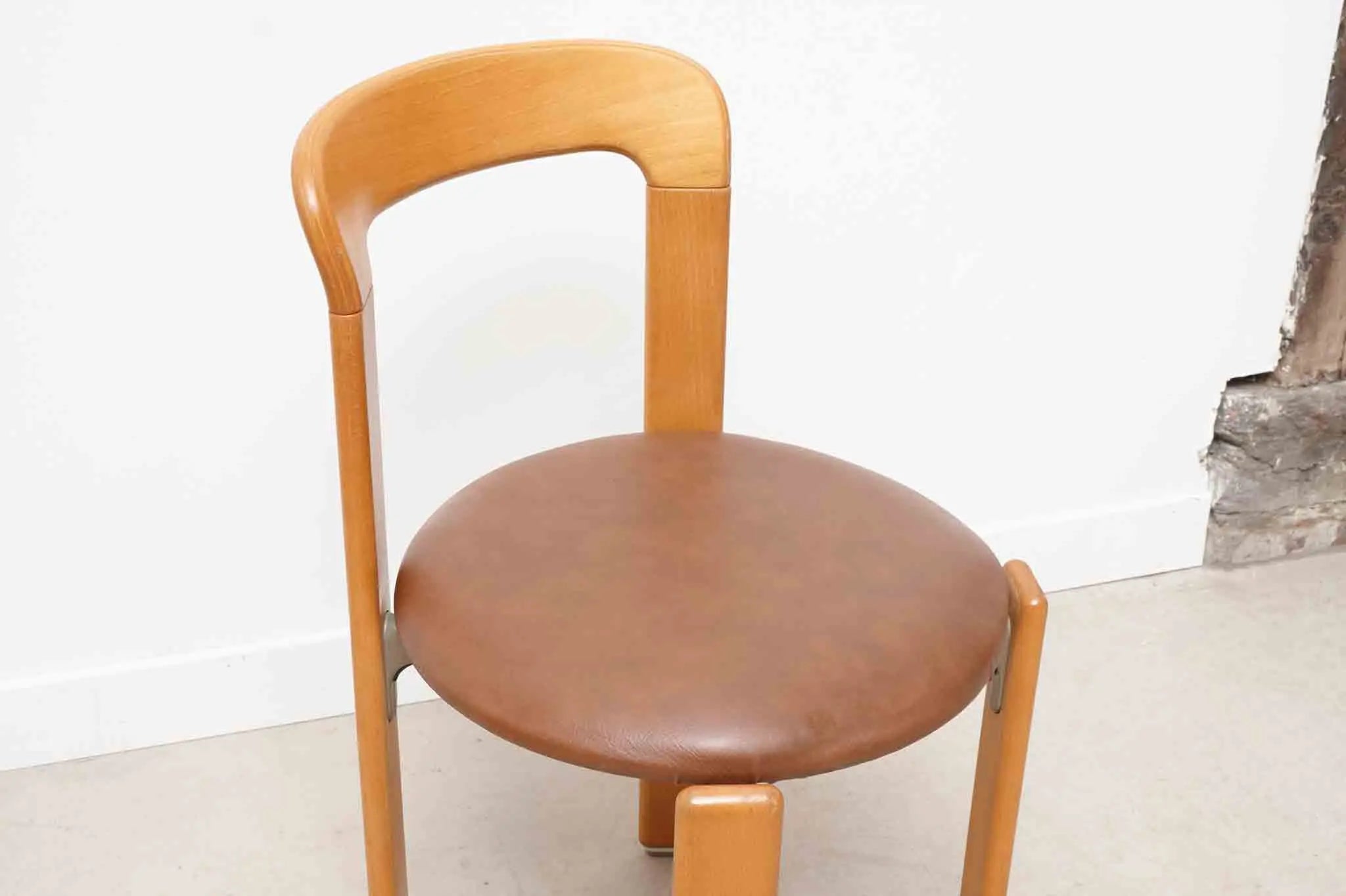Chaise Bruno Rey par Kusch+co hêtre et marron Cartel de Belleville