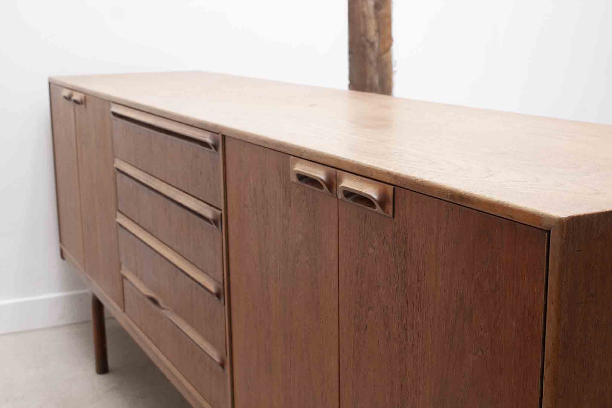 Enfilade McIntosh par Tom Robertson, années 60s