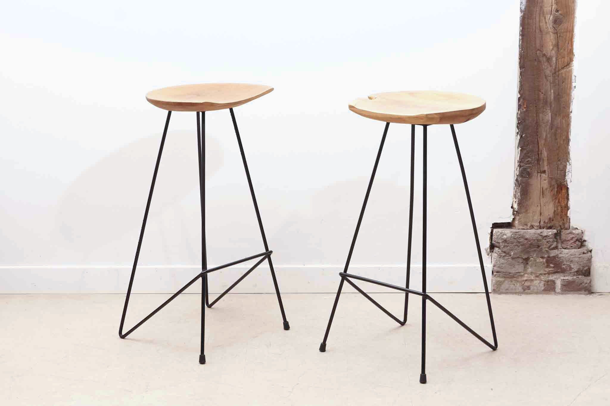 Tabouret en bois massif