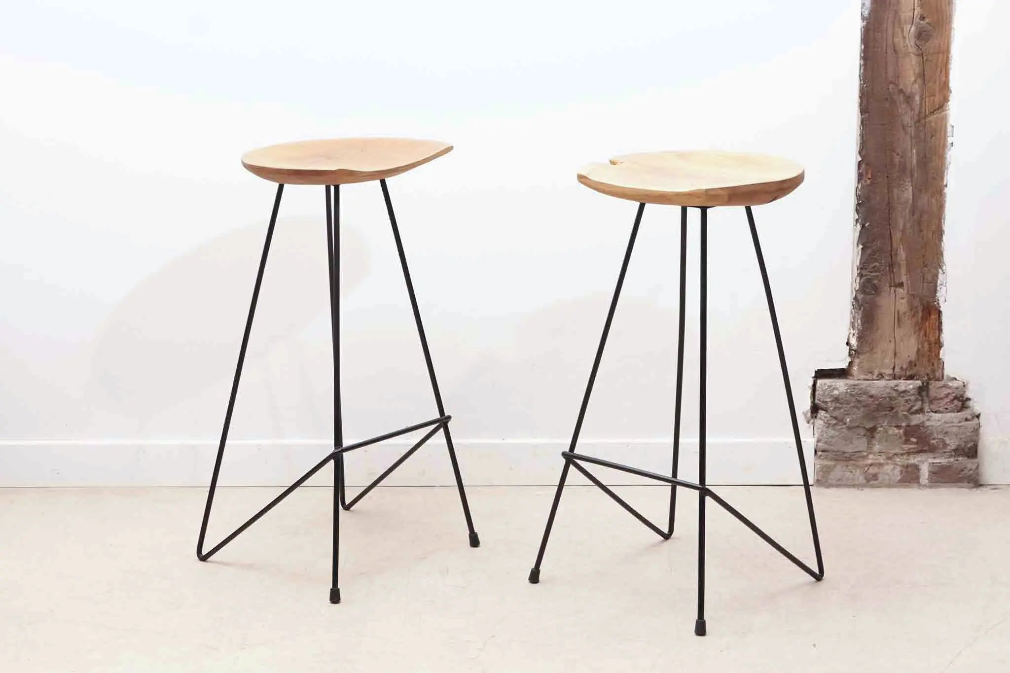Tabouret en bois massif Cartel de Belleville