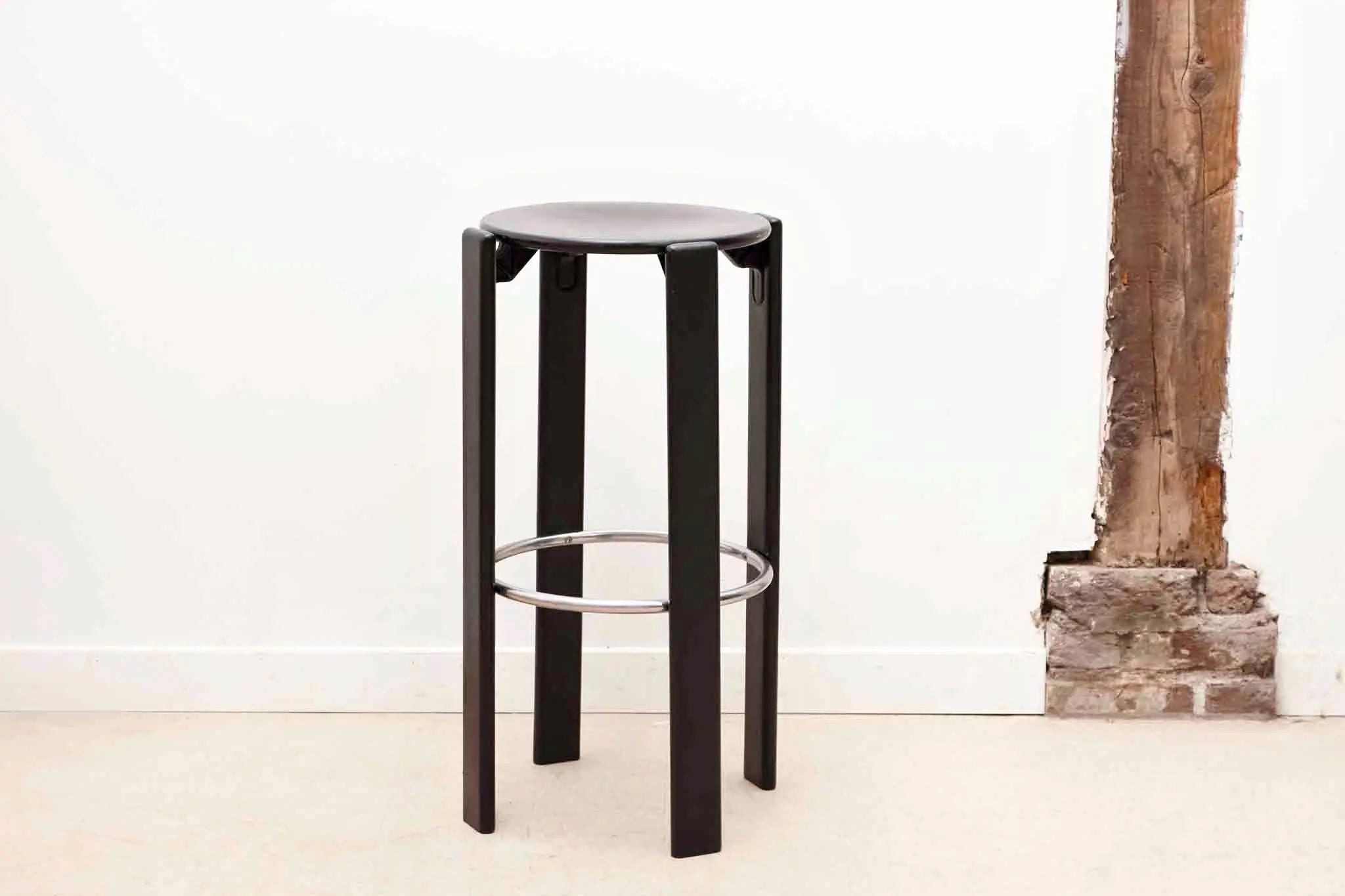 Tabouret Bruno Rey noir Cartel de Belleville