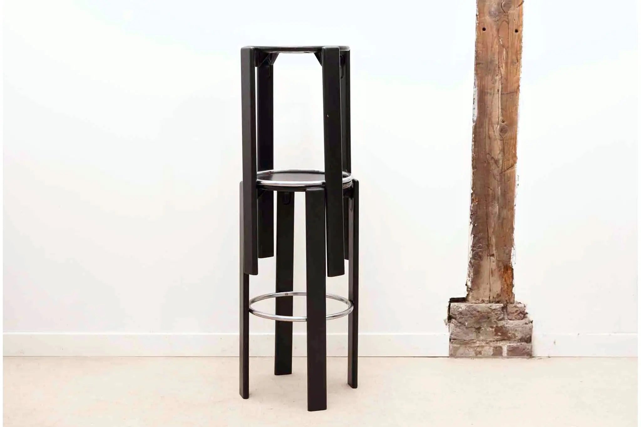Tabouret Bruno Rey noir Cartel de Belleville