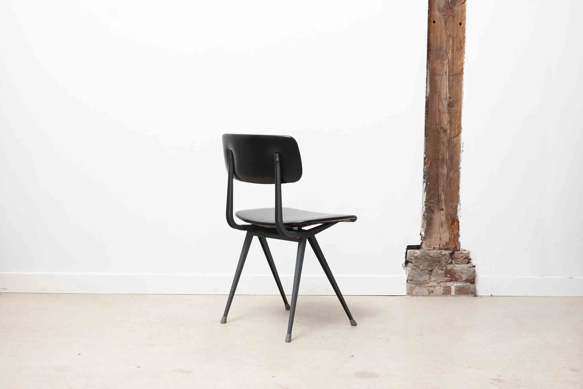 Chaise "Result" de Friso Kramer noir