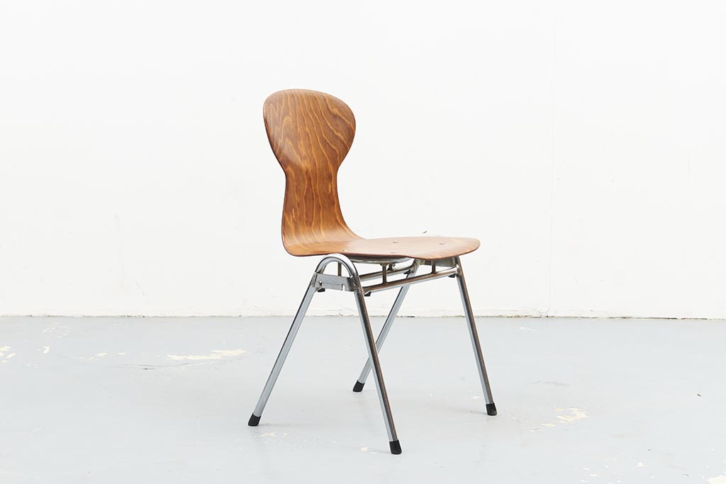 Chaise vintage Eromes "Fourmi" chêne et chrome Cartel de Belleville