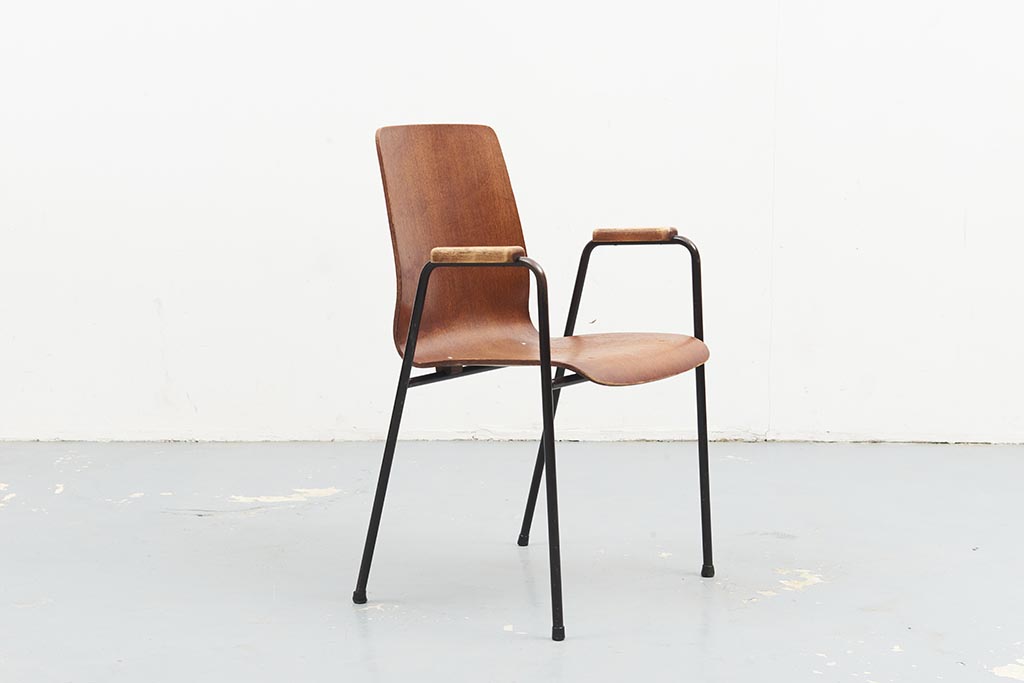 Chaise vintage accoudoirs chêne et marron