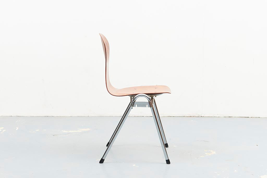 Chaise vintage Eromes "Fourmi" chêne et chrome Cartel de Belleville