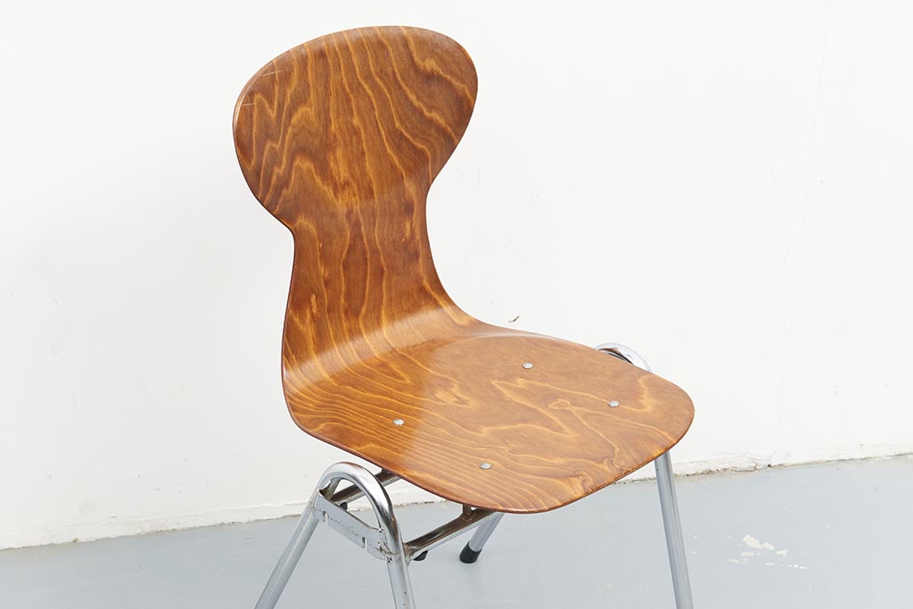 Chaise vintage Eromes "Fourmi" chêne et chrome Cartel de Belleville